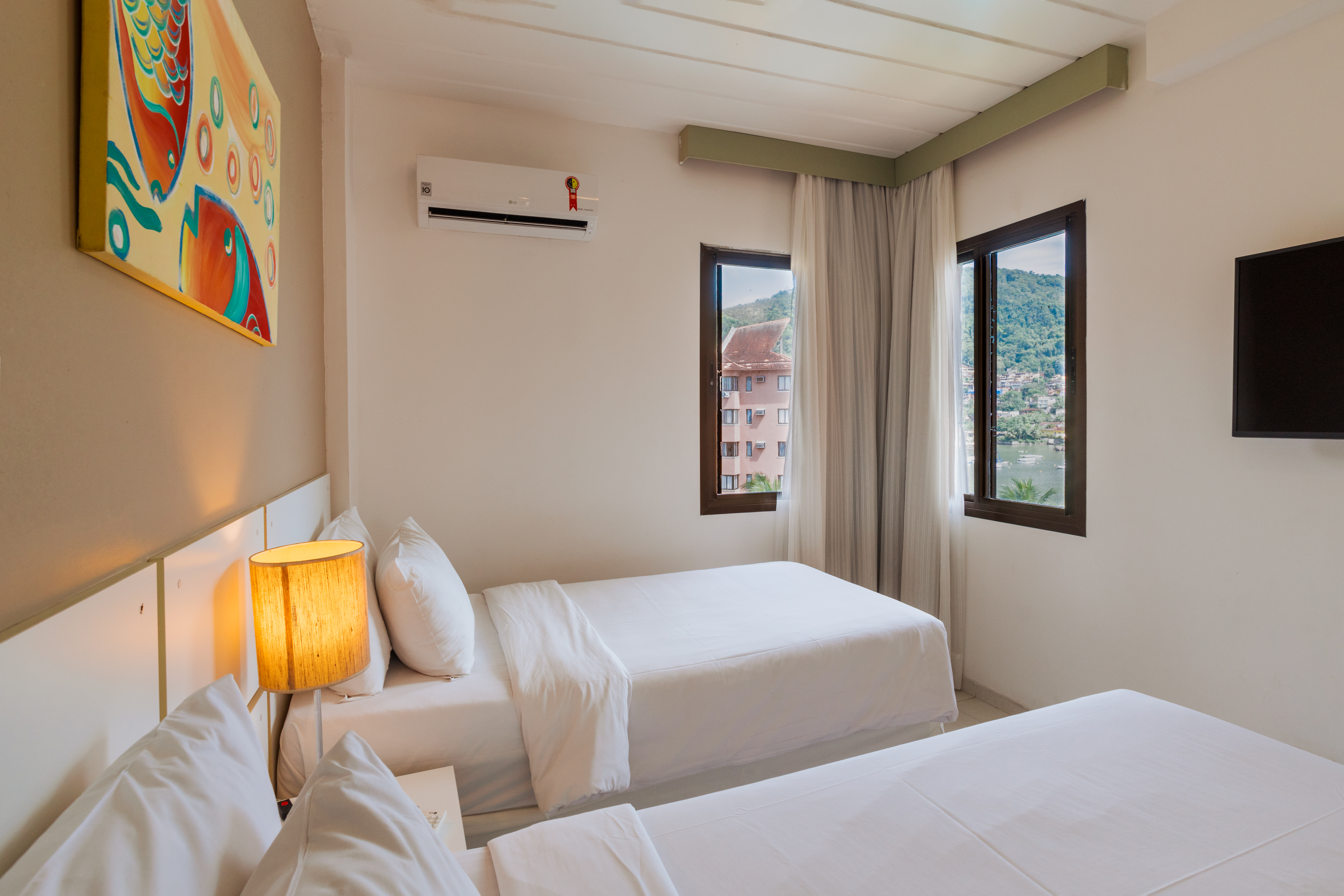 Family Room Capacity 3