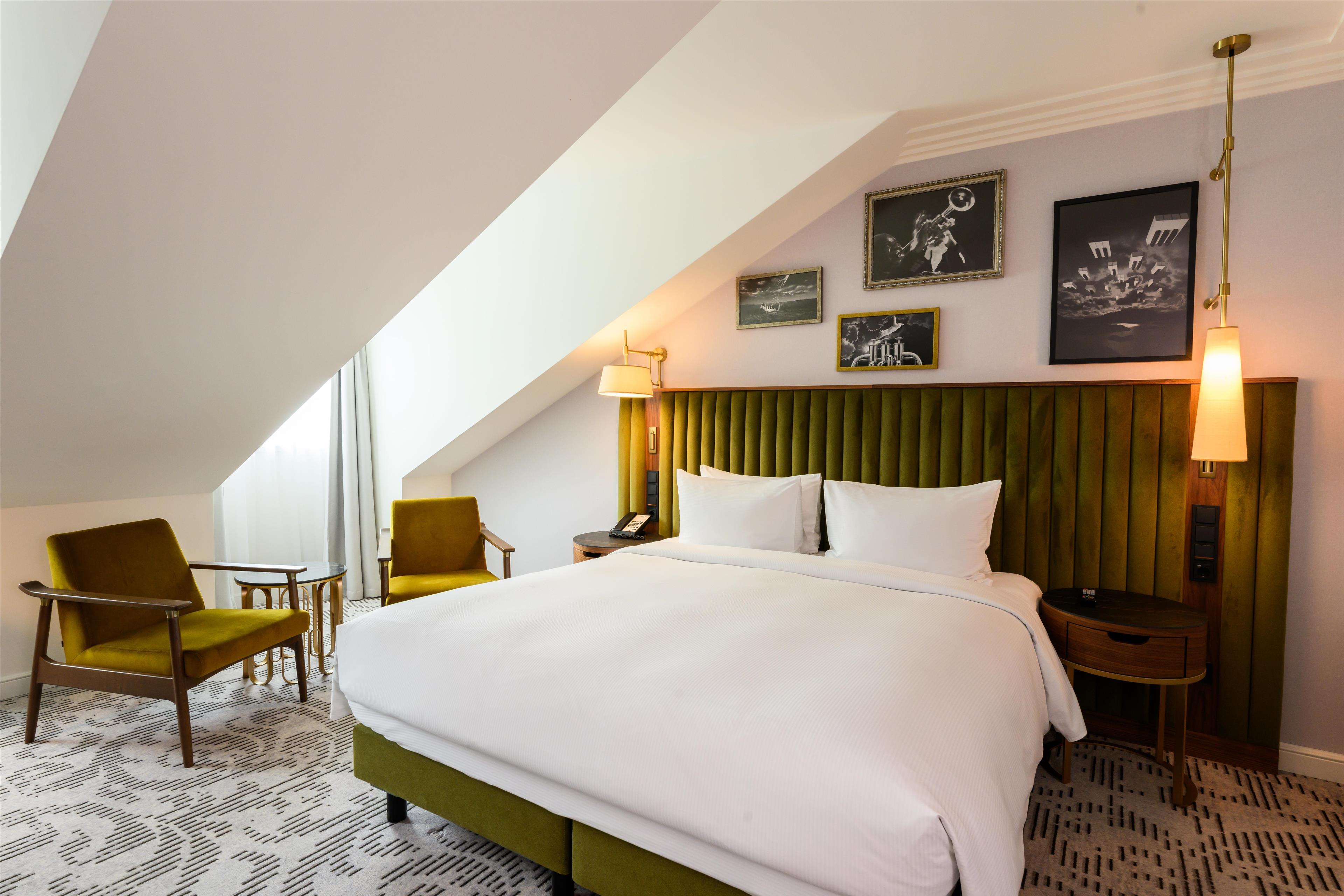 Double King Size Bed