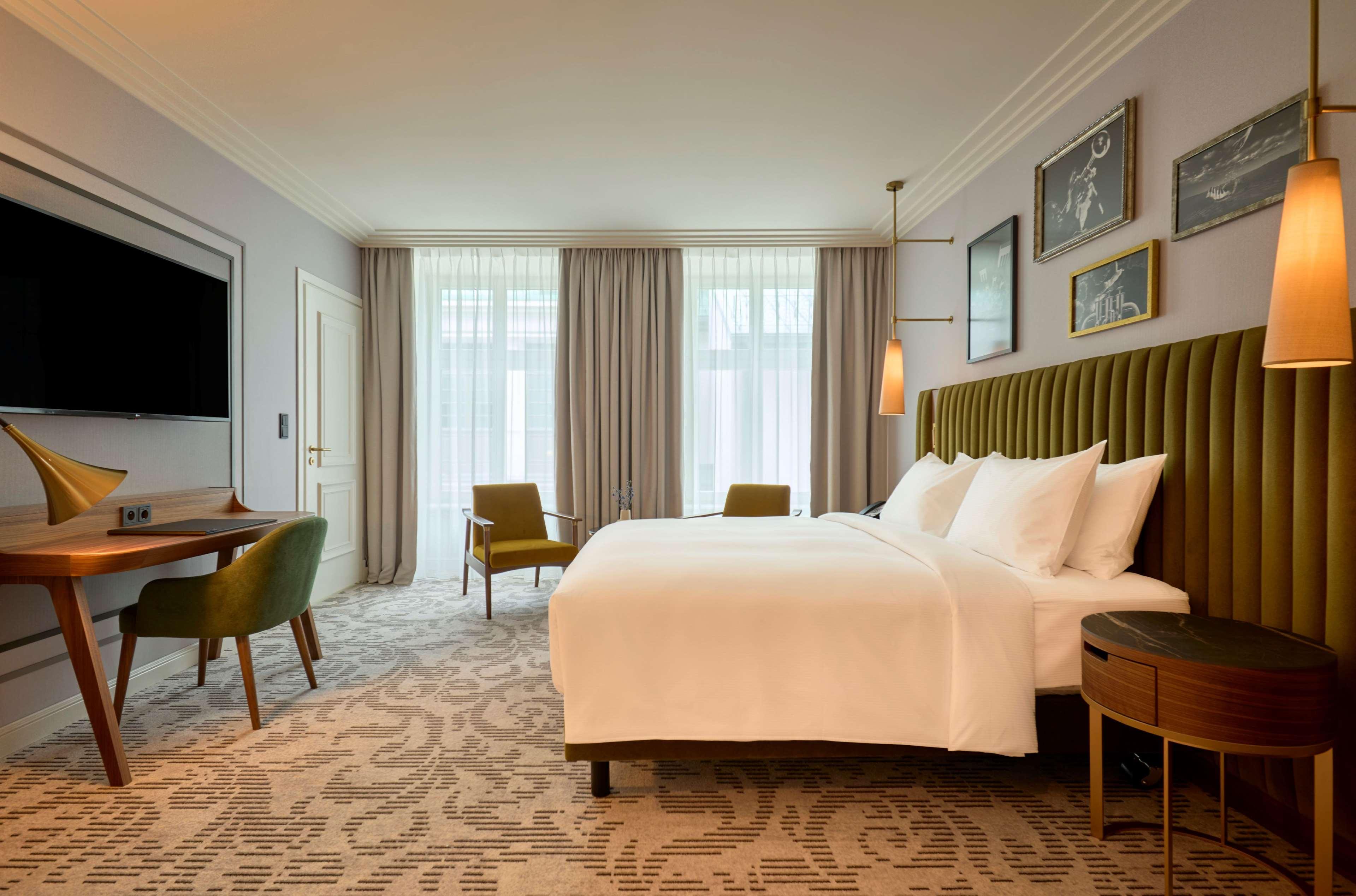 Double King Size Bed