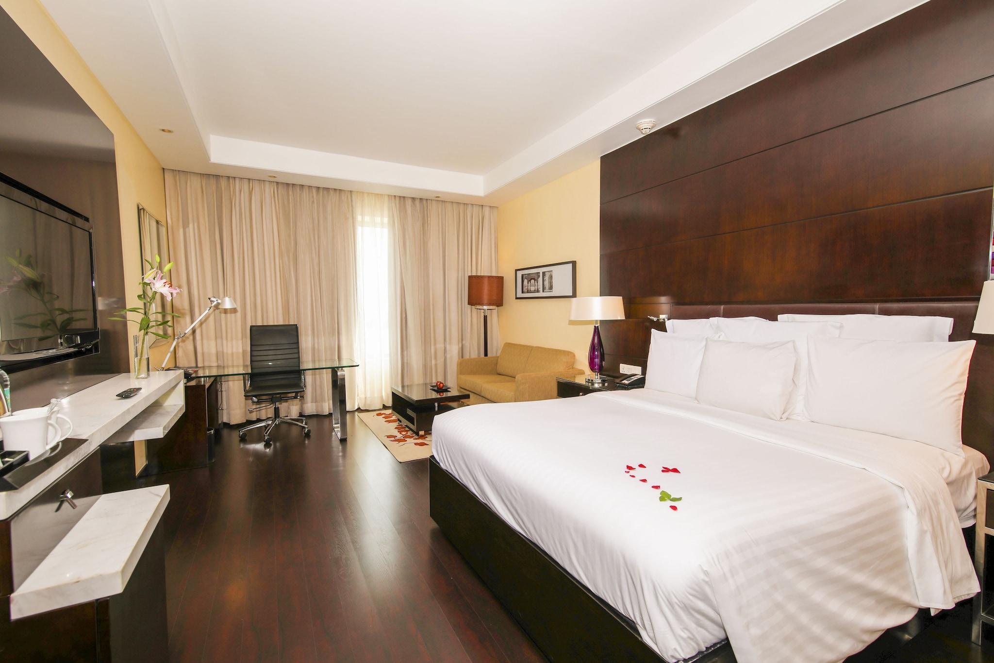 Double Deluxe King Bed
