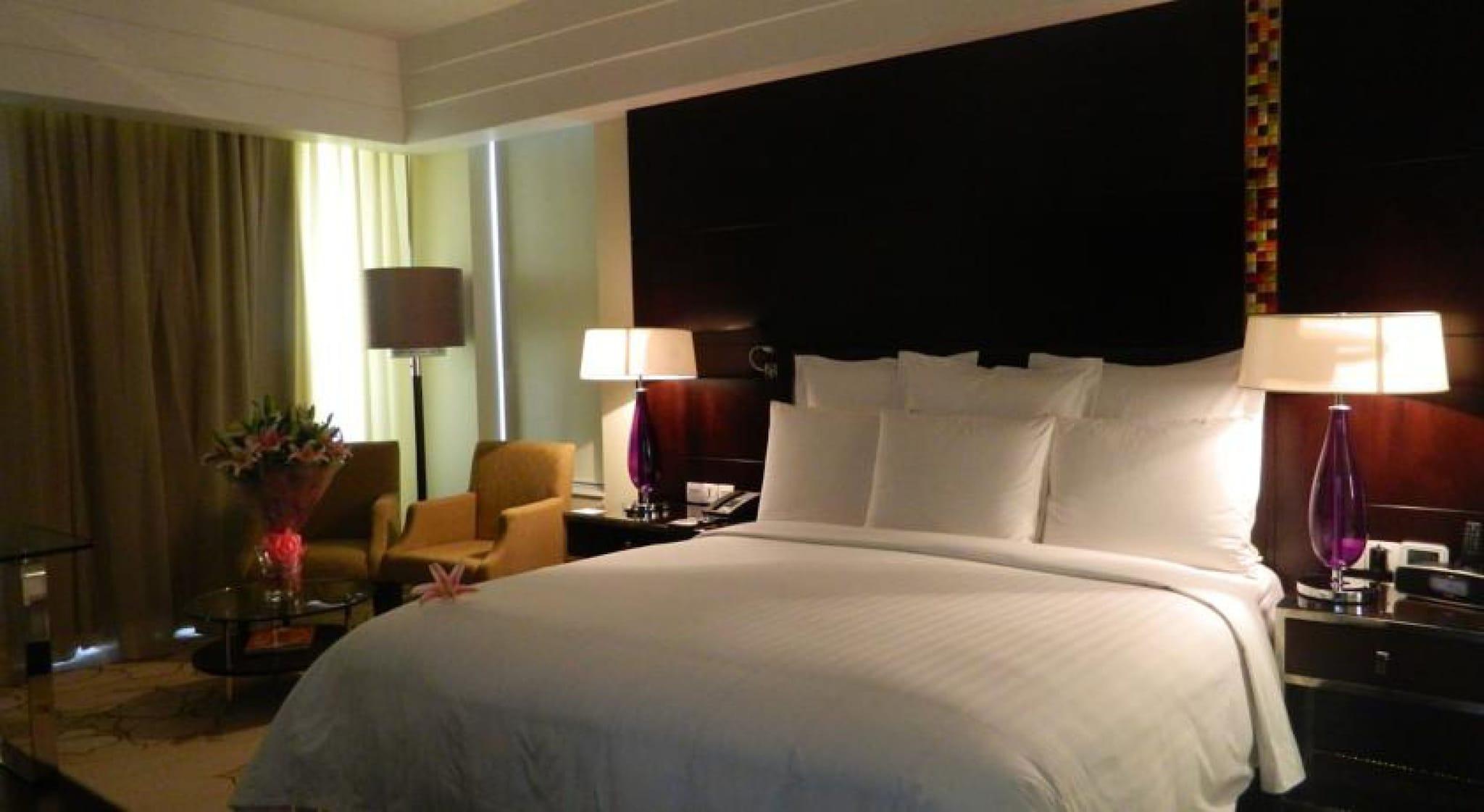 Double Deluxe King Bed