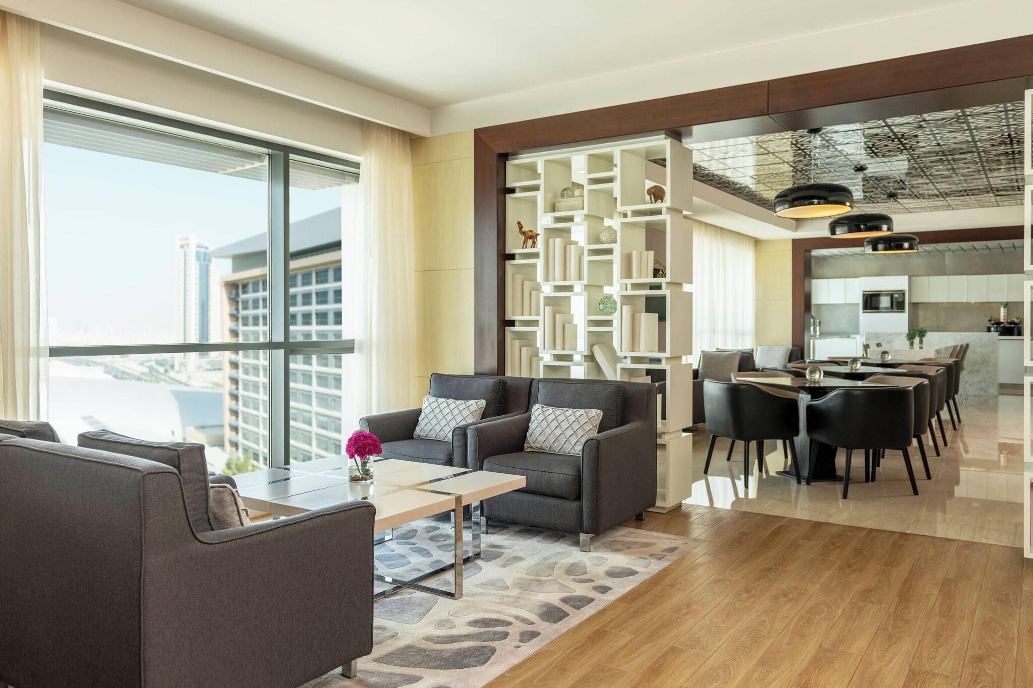 Double Club King Bed