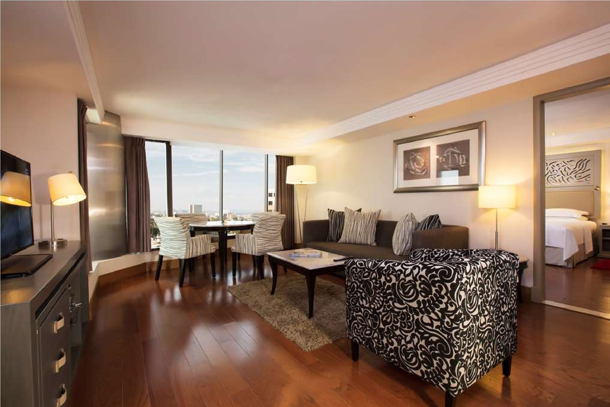 Junior Suite Executive King Bed