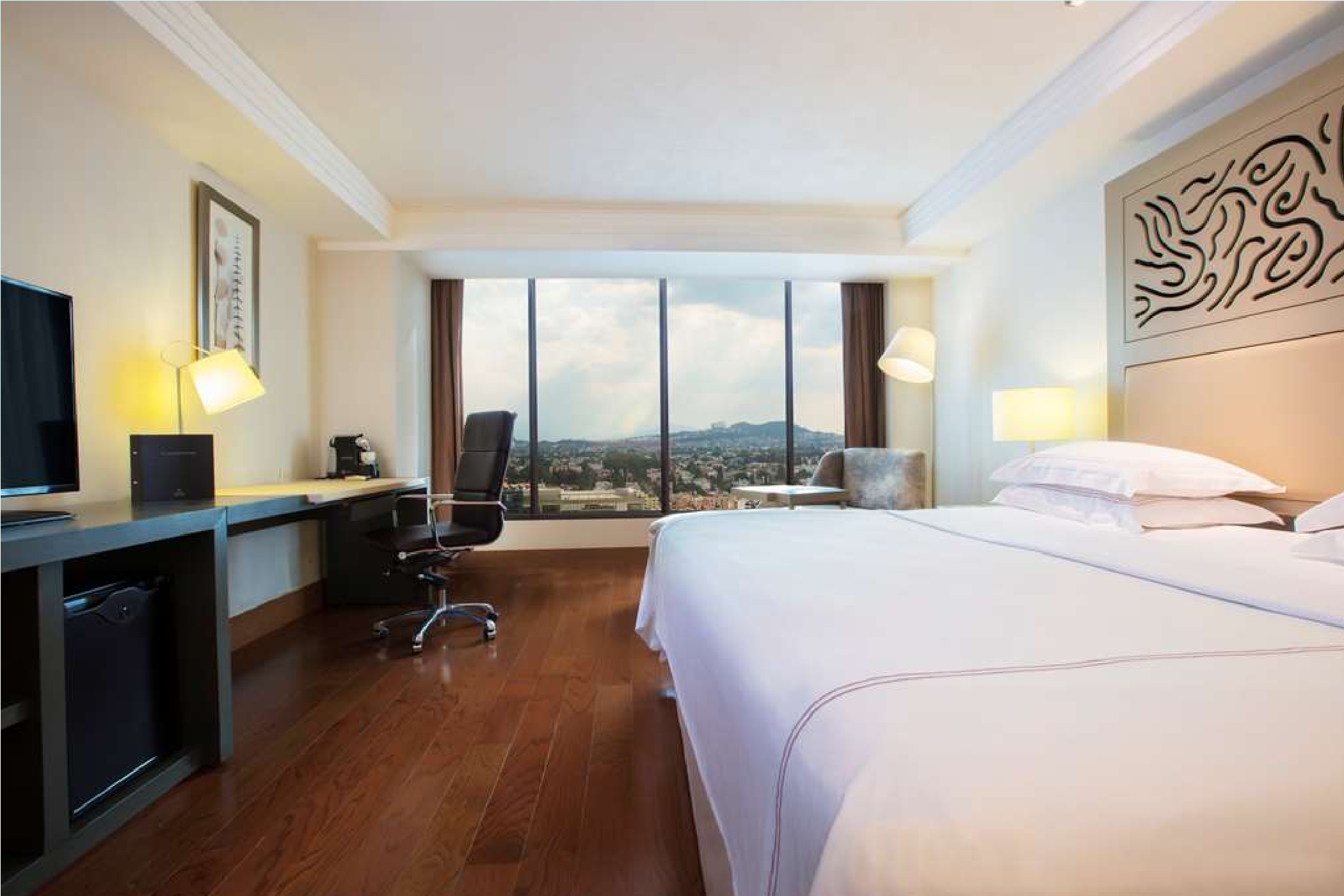 Junior Suite Executive King Bed