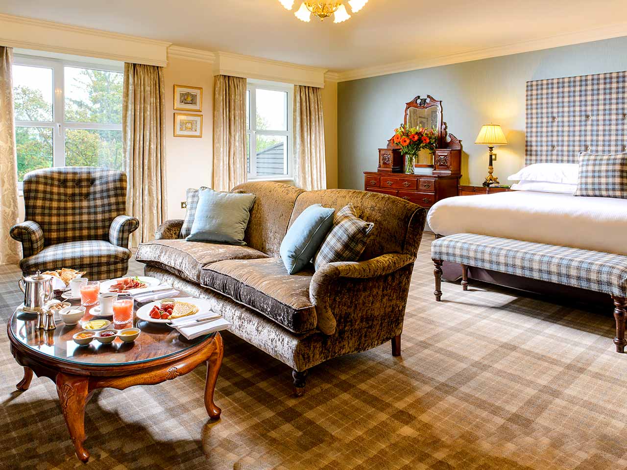 Junior Suite King Size Bed