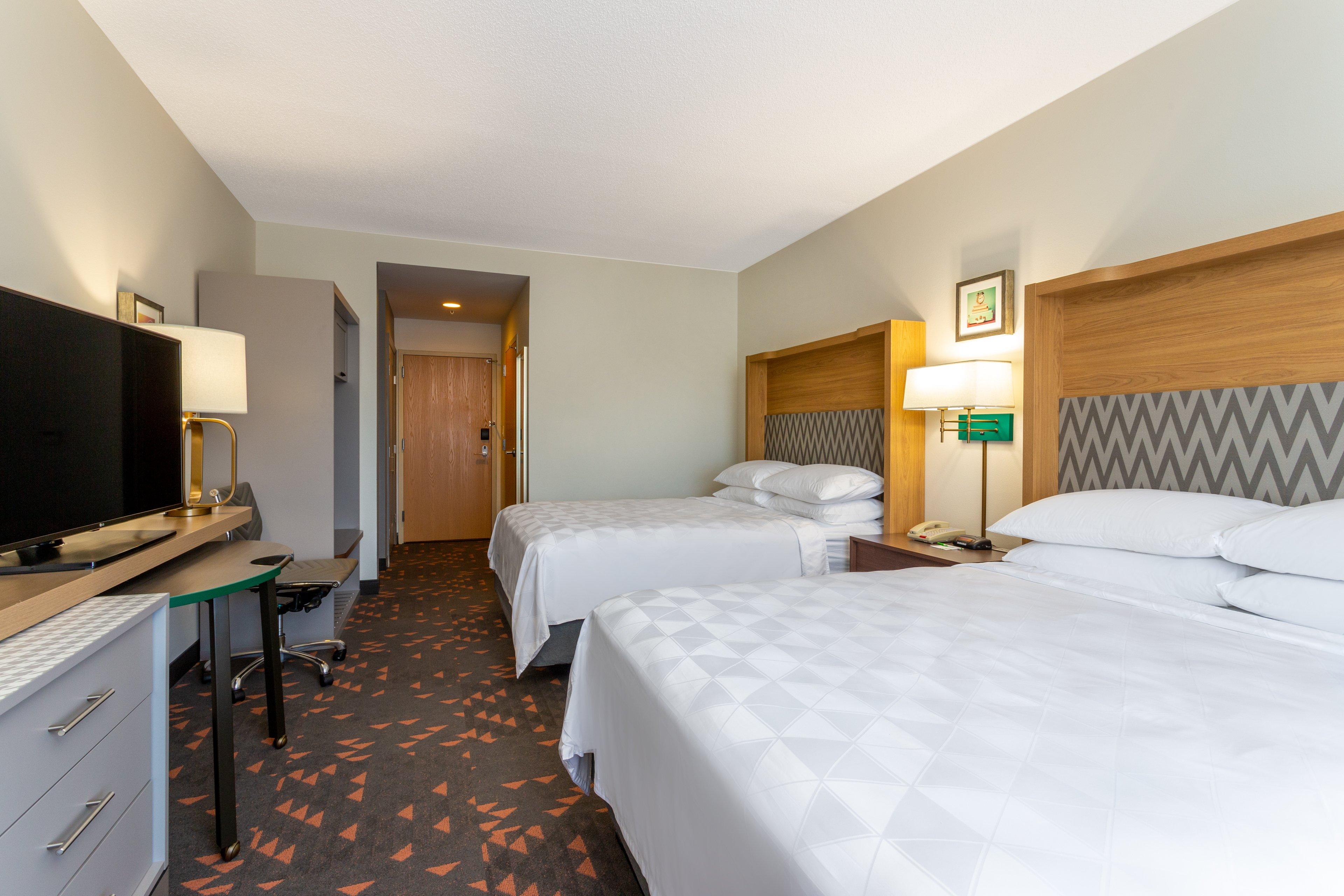 Quadruple Two Queen Beds