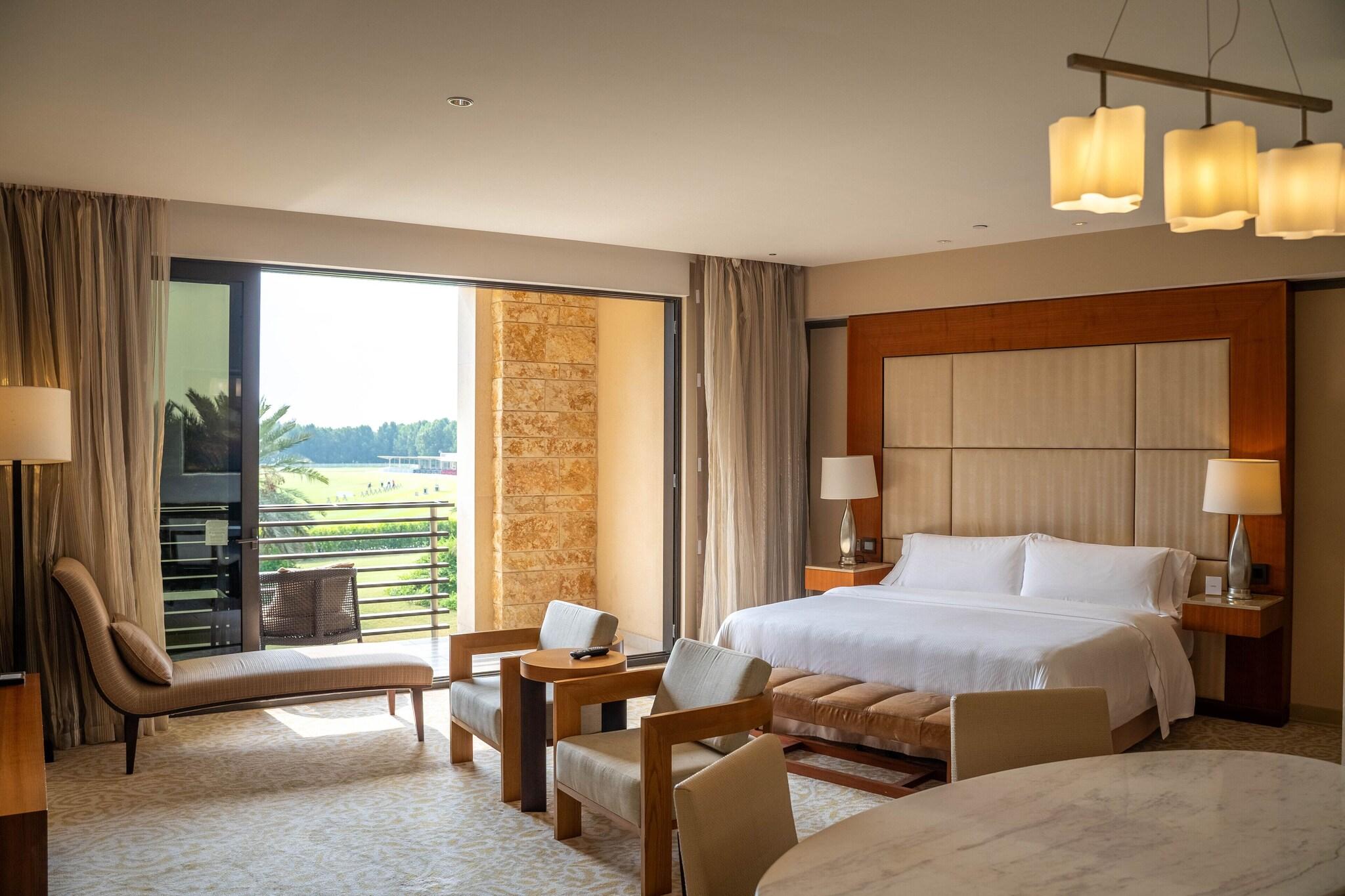 Junior Suite King Bed Smoking