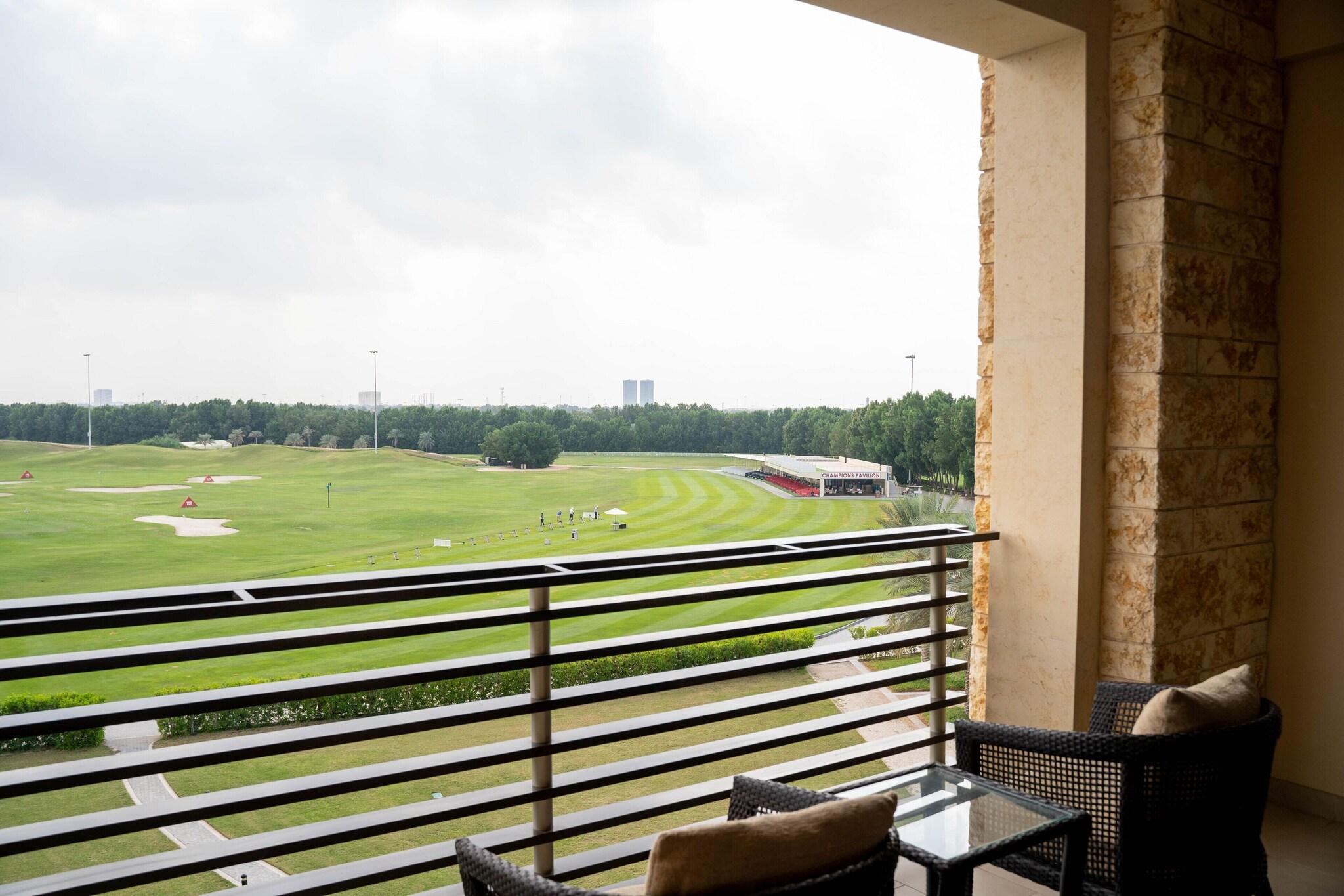 Double Deluxe Golf View