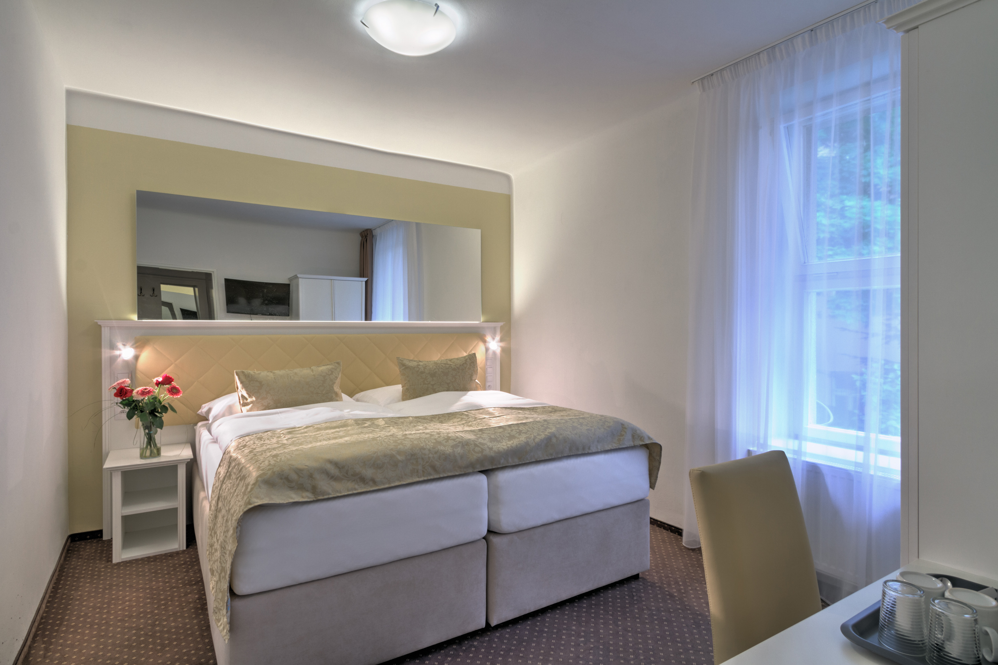 Double or Twin Standard