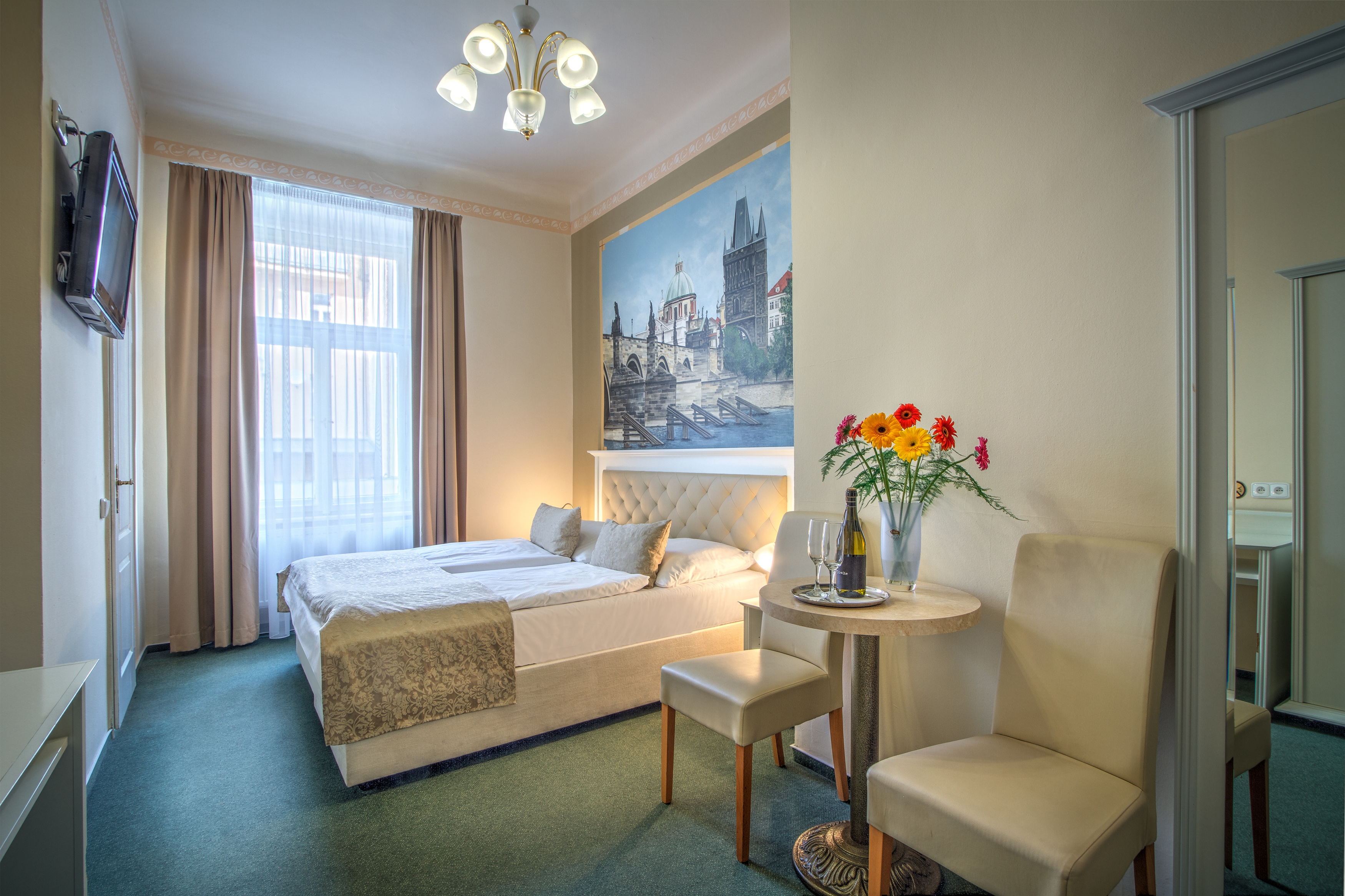 Double or Twin Standard