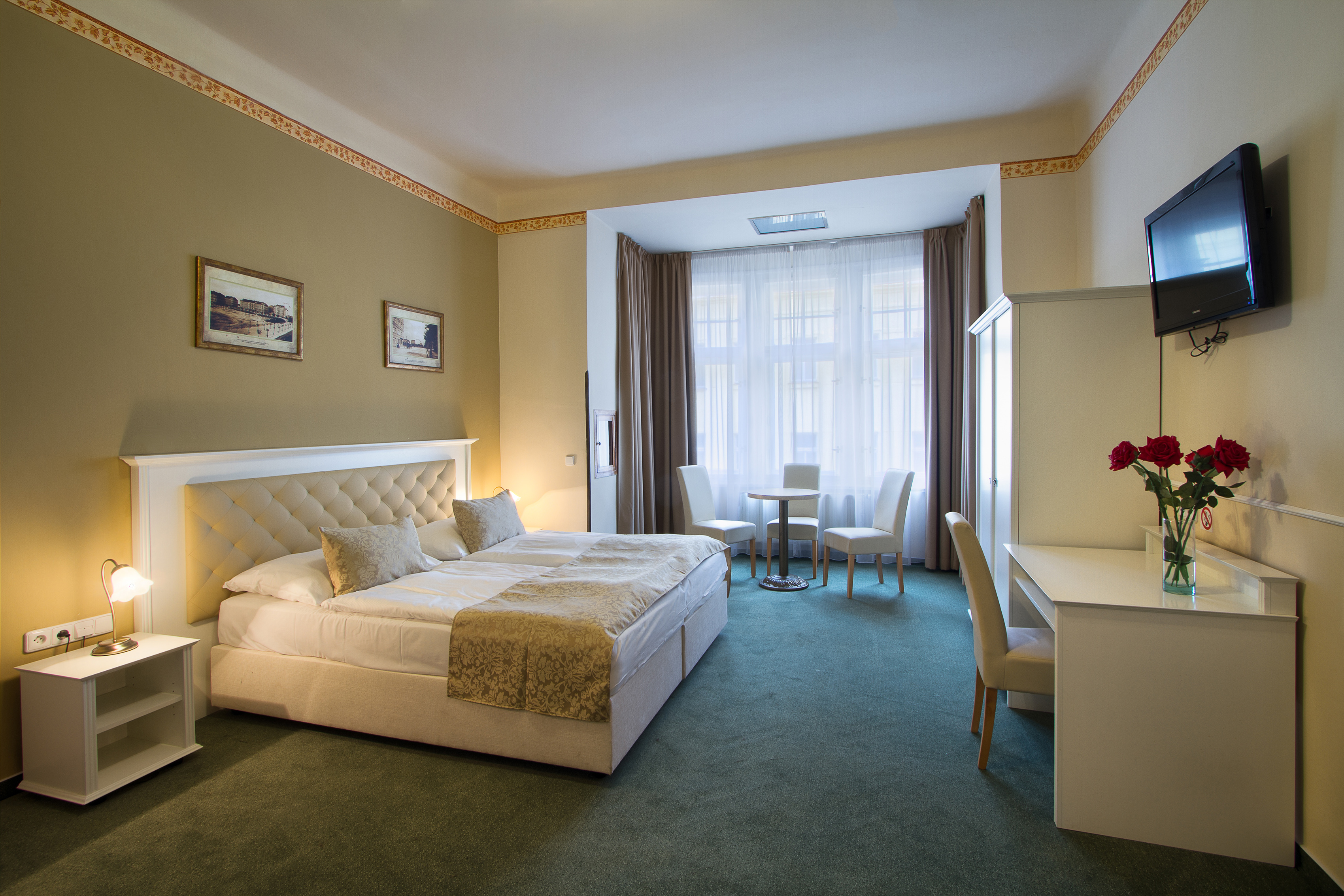 Double or Twin Standard