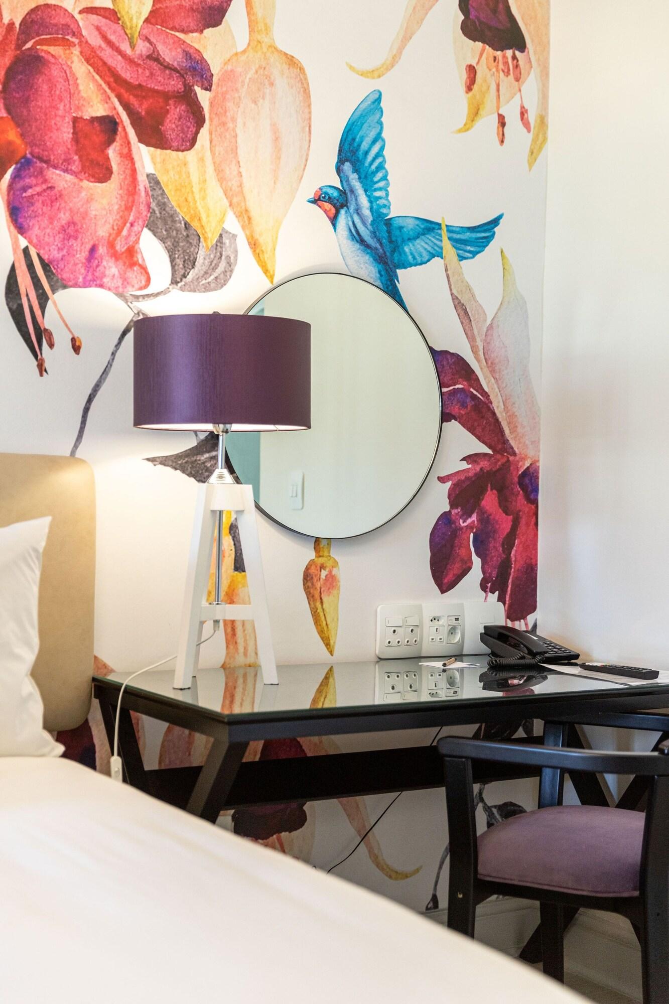 Double Deluxe King Bed