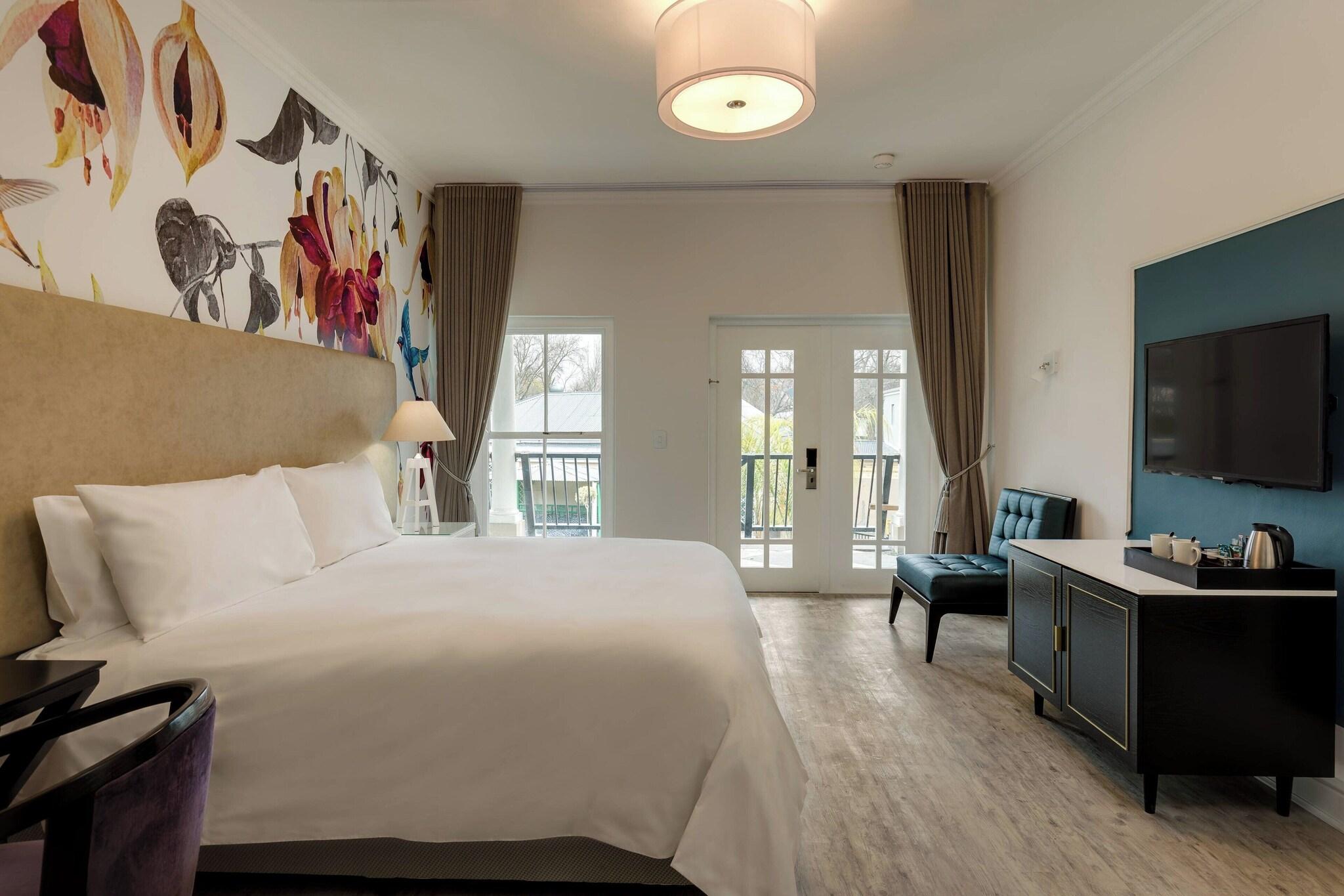 Double Deluxe King Bed