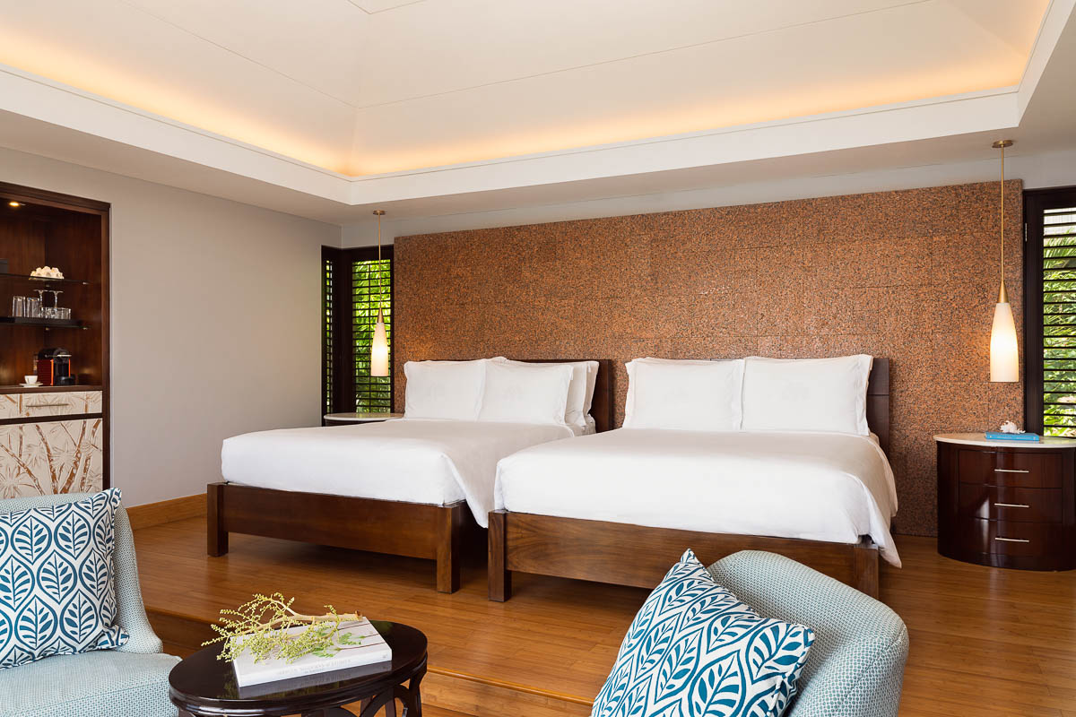 Villa Queen Size Bed