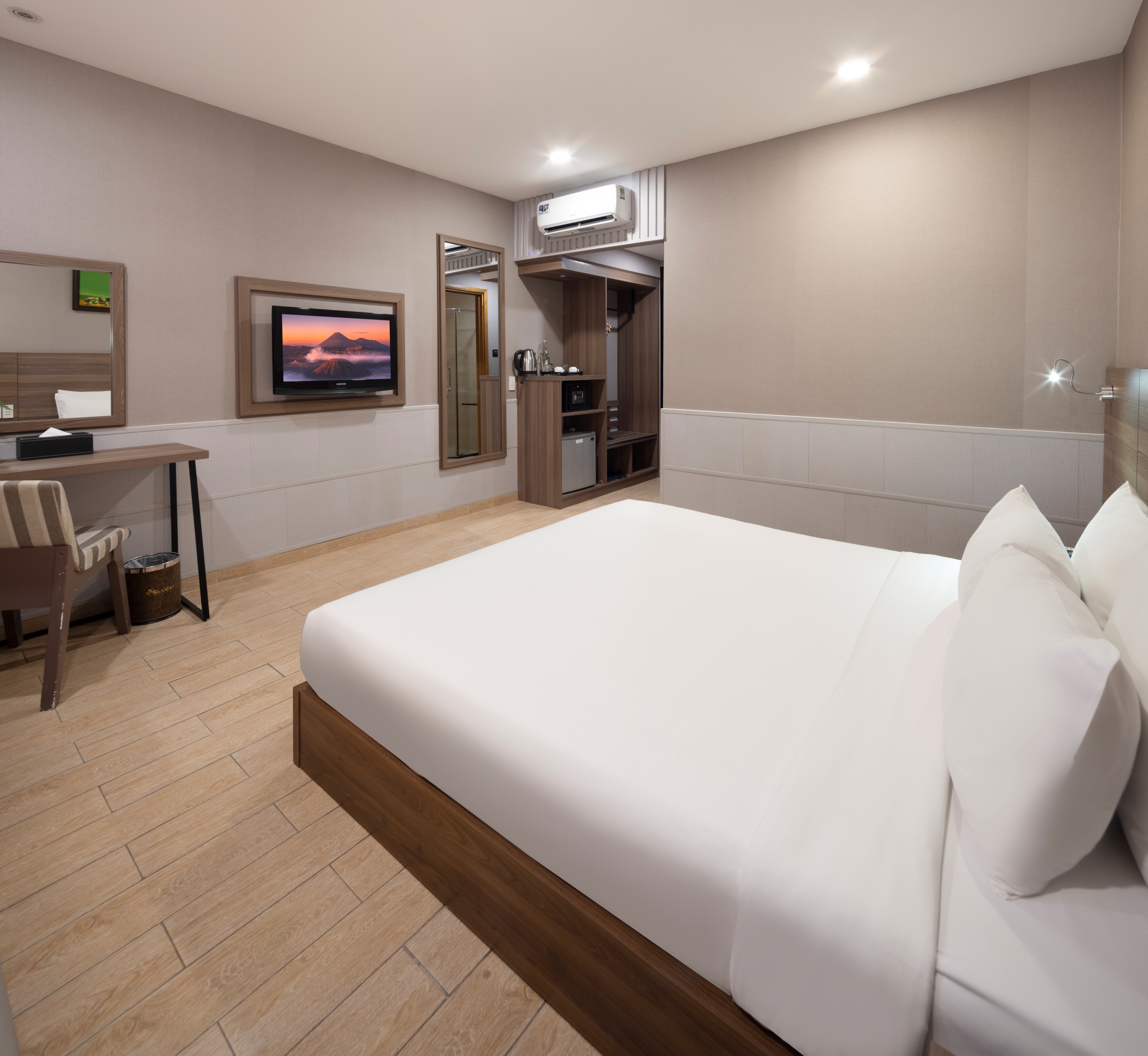 Double or Twin Deluxe