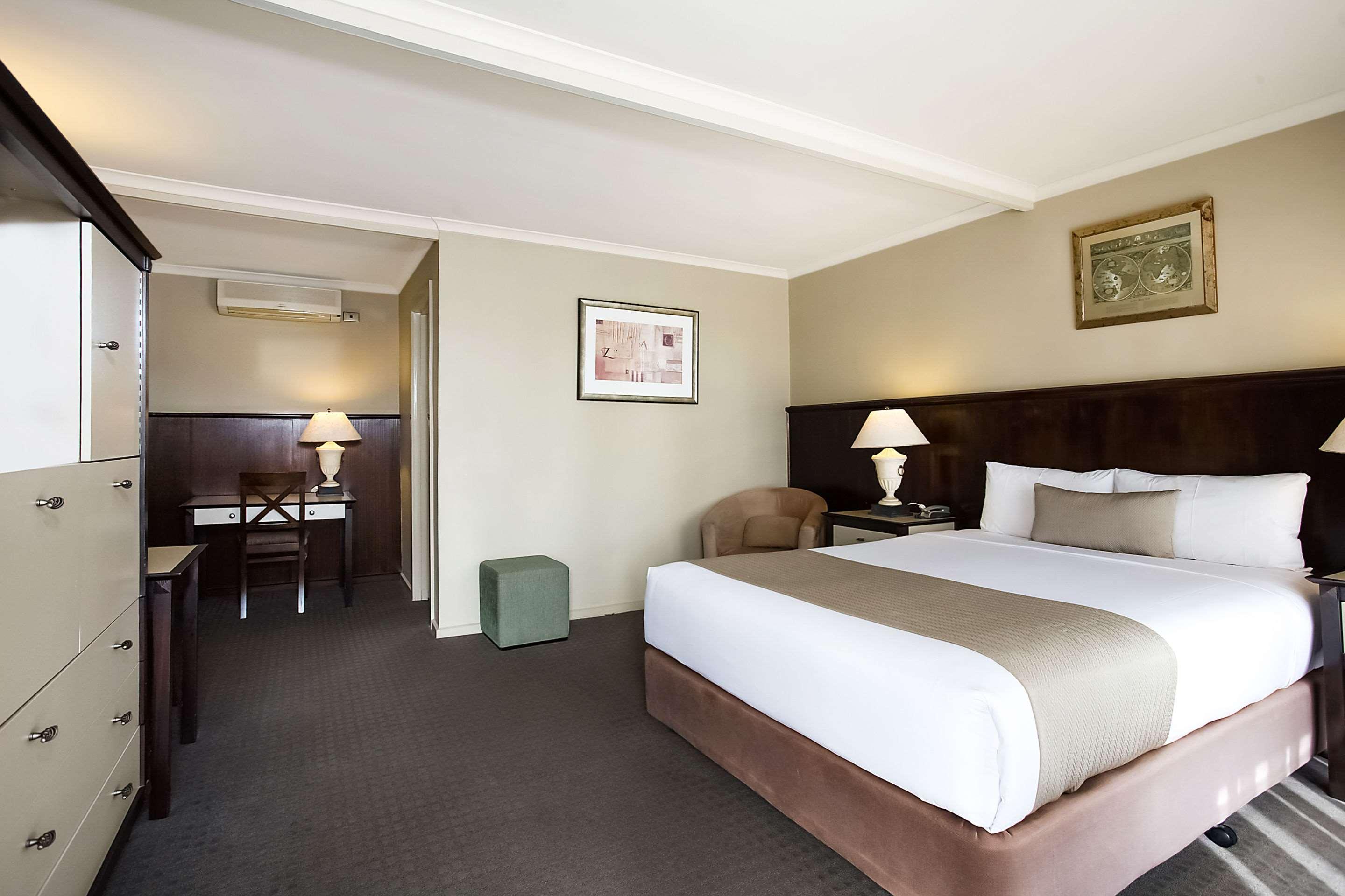 Double Queen Size Bed