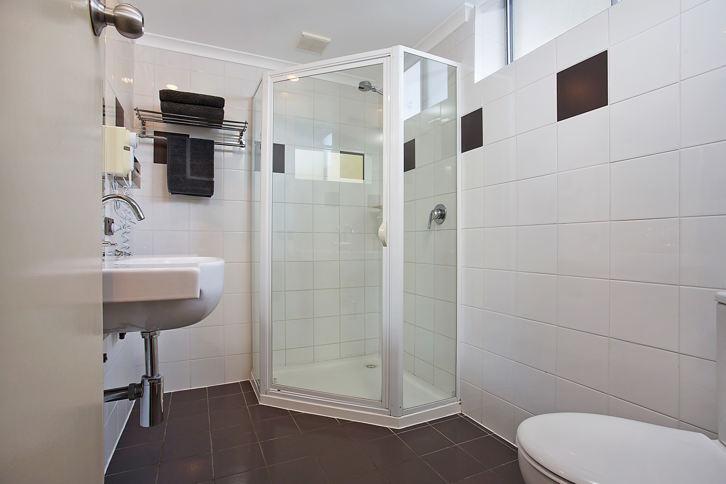 Double Queen Size Bed