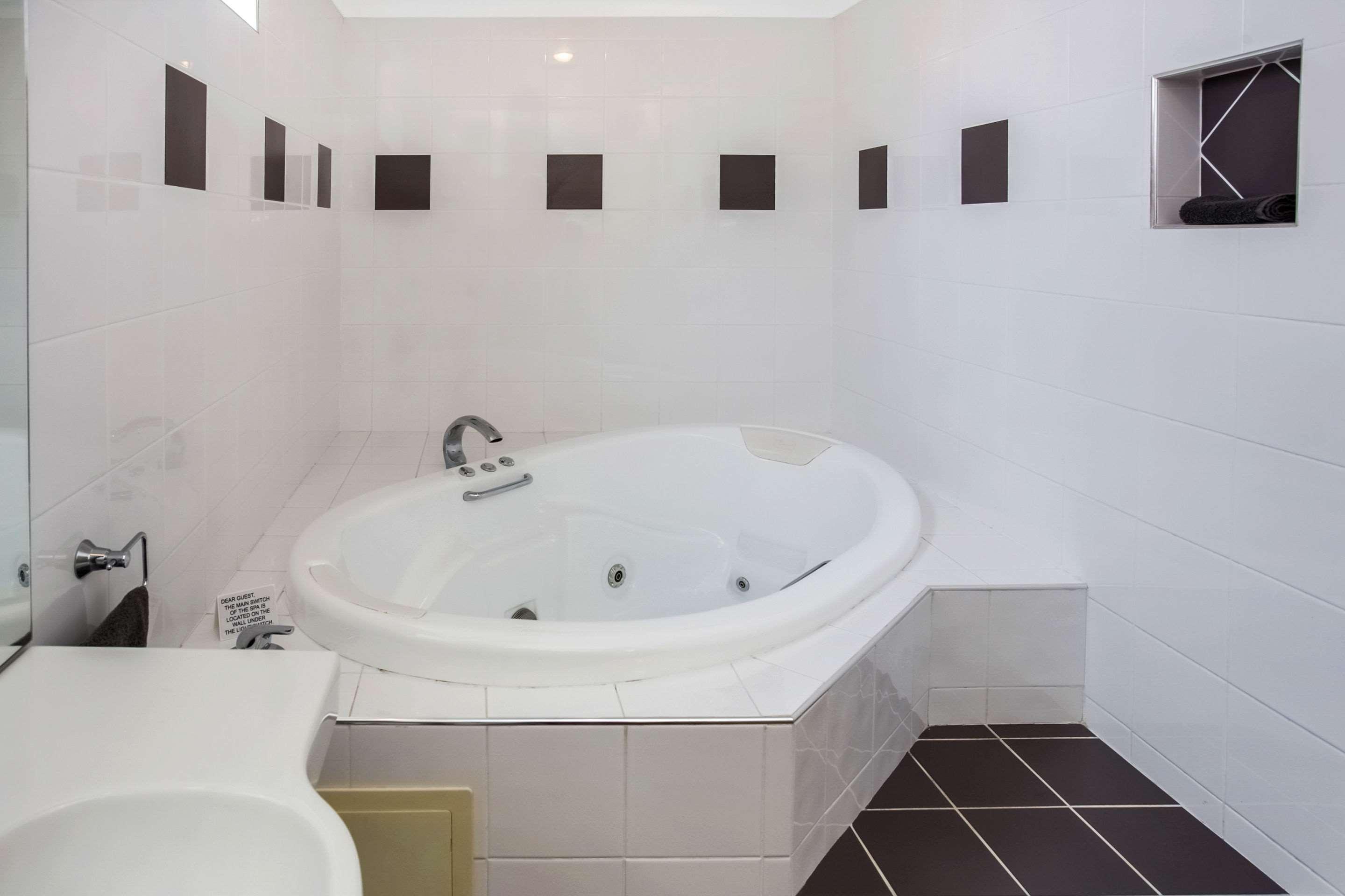 Suite Queen Bed Non Smoking