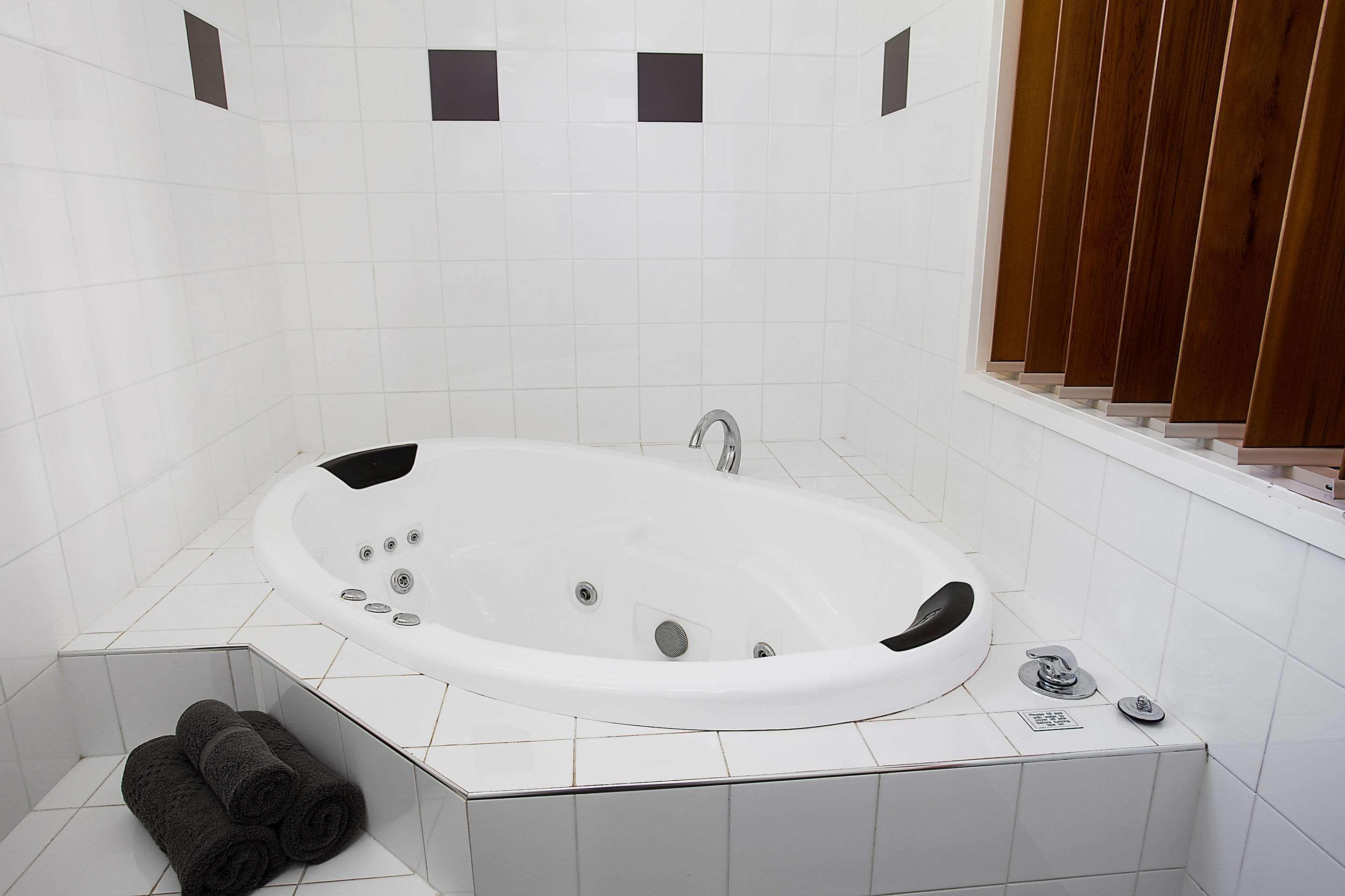 Suite Queen Bed Non Smoking