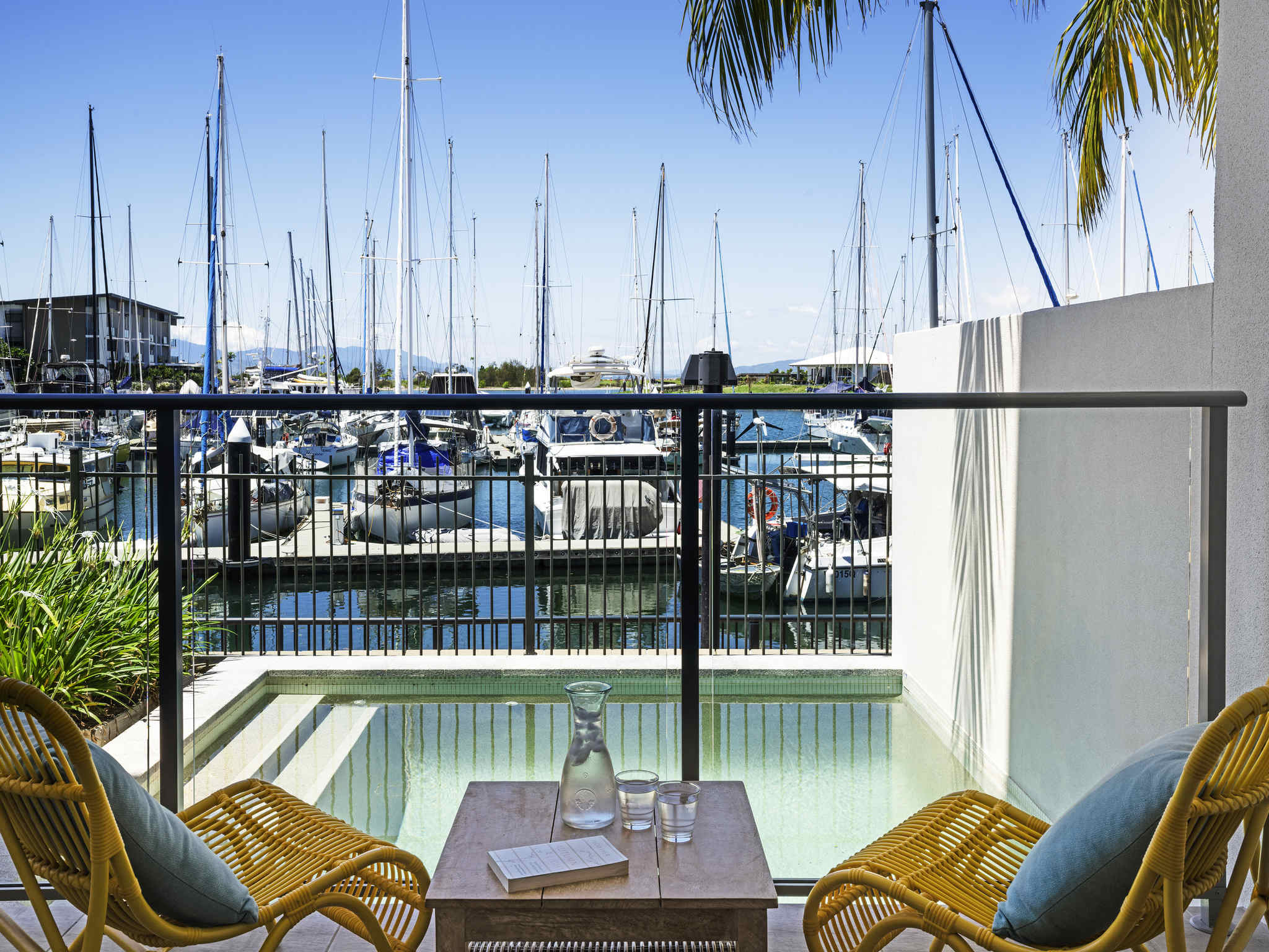 Apartment Three Bedrooms with Private Pool