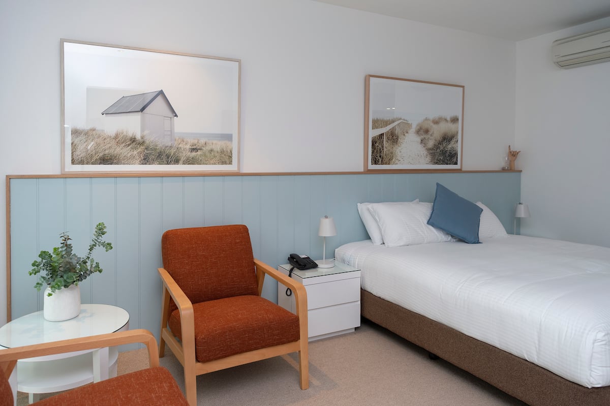 Double Classic King Bed