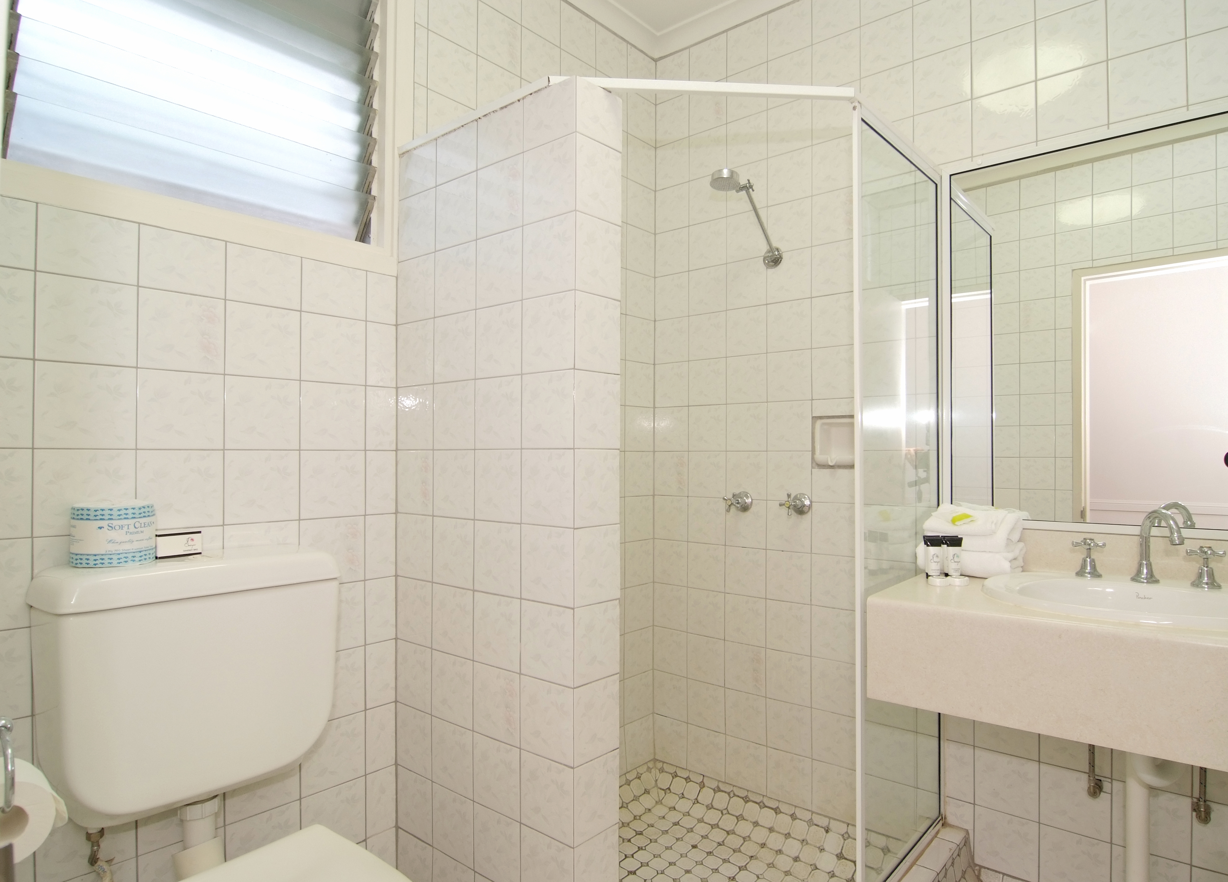 Double or Twin Queen Bed Non Smoking