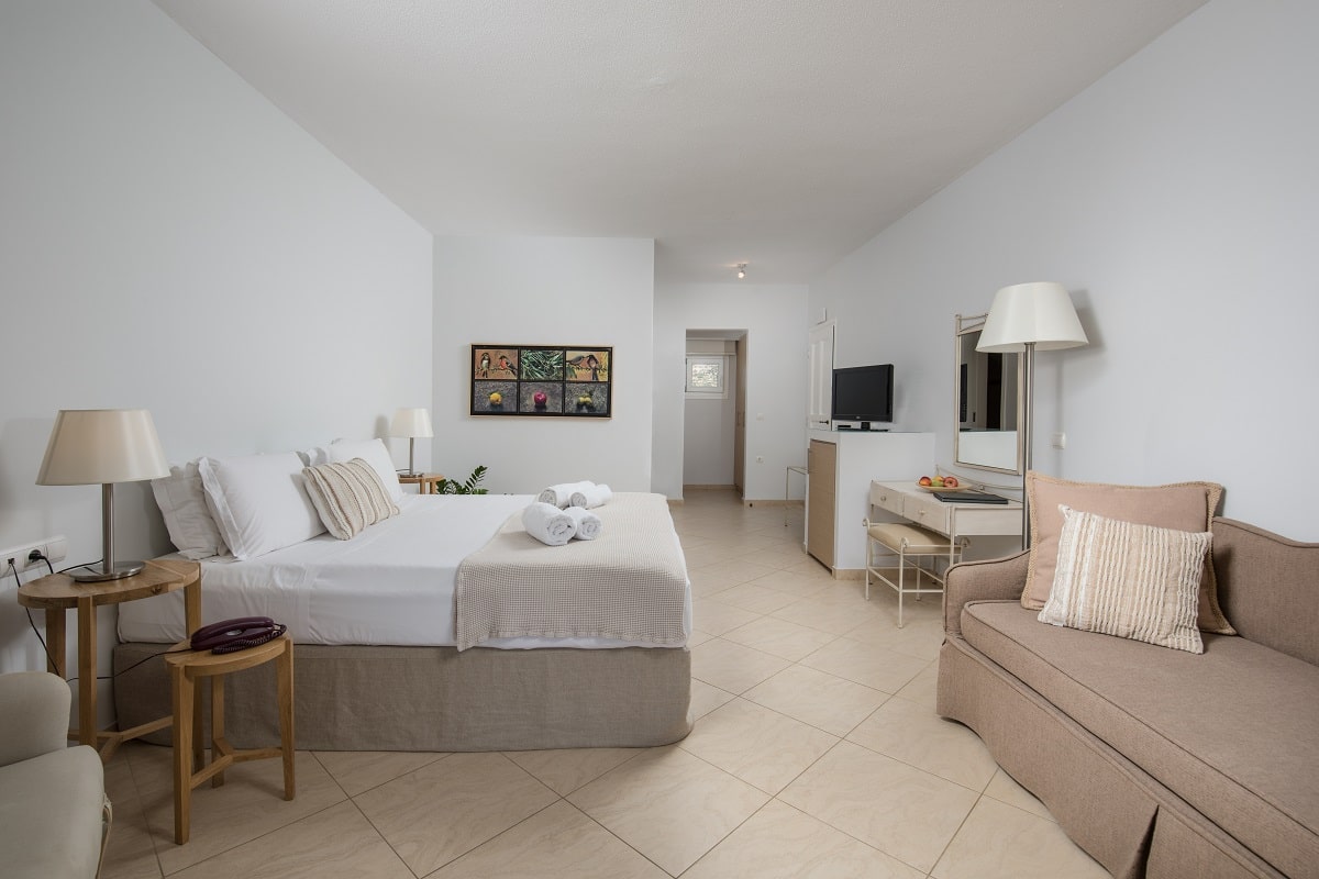 Junior Suite Side Sea View