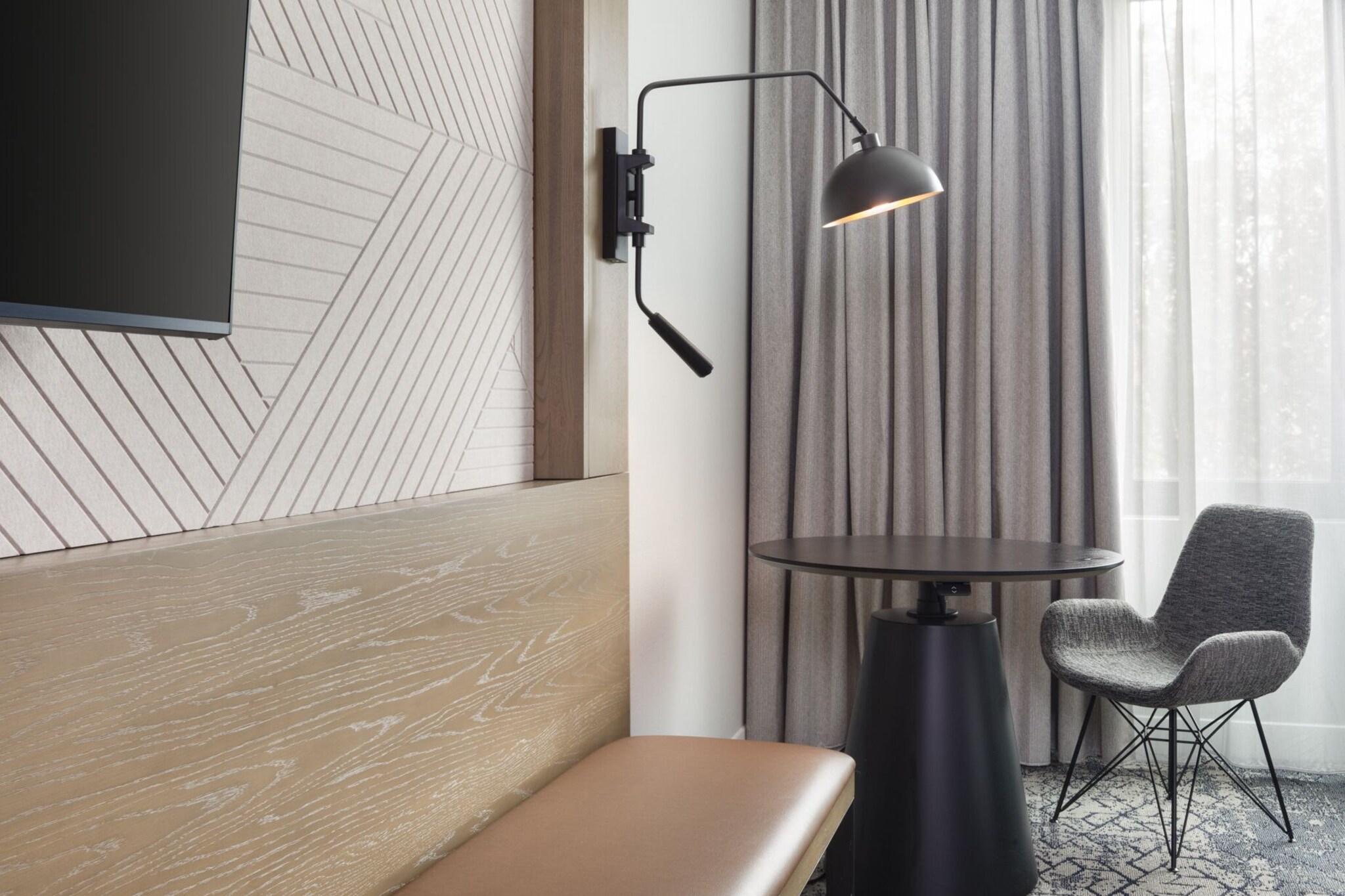 Double Deluxe King Bed