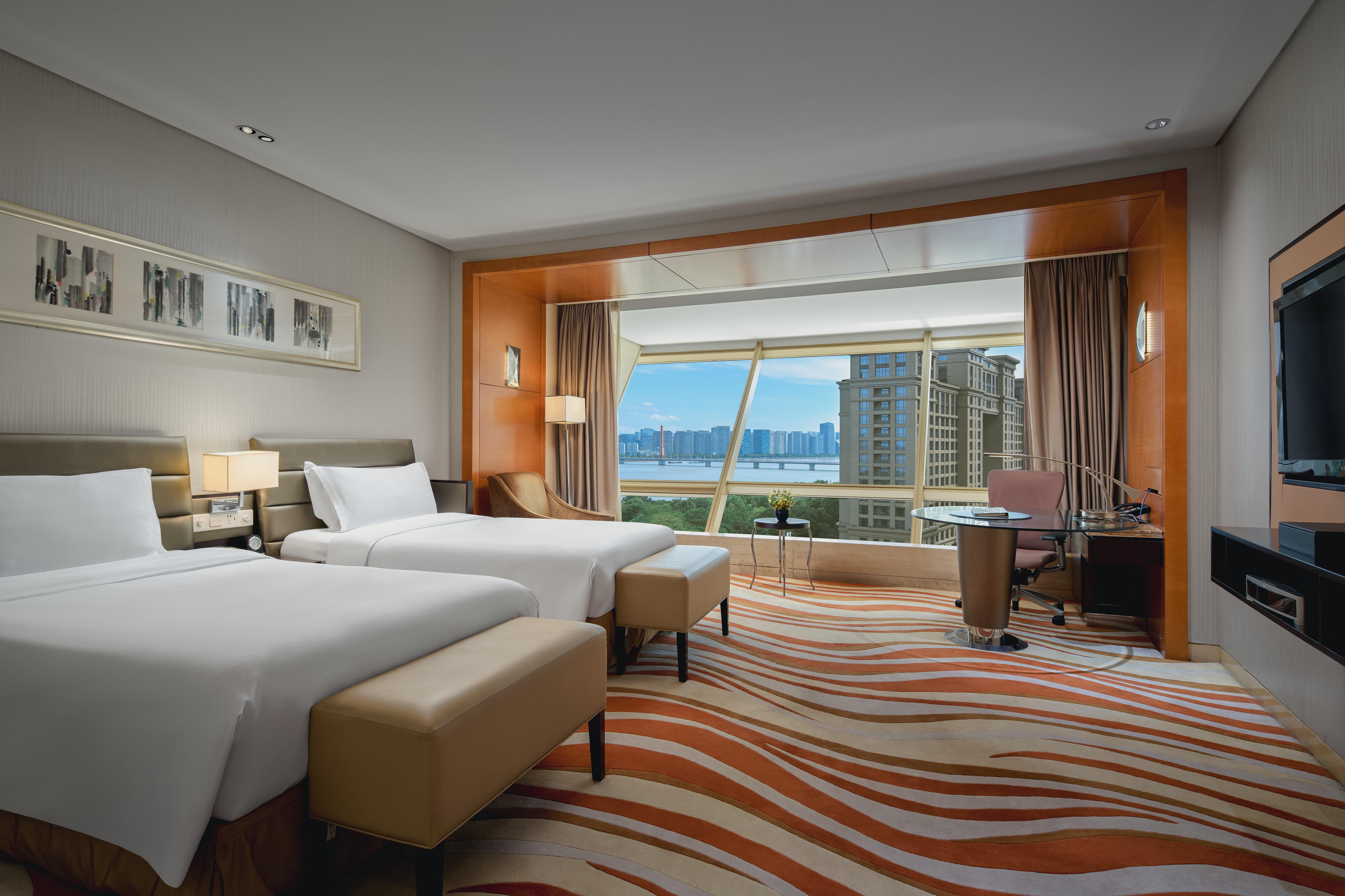 Twin Premium City View