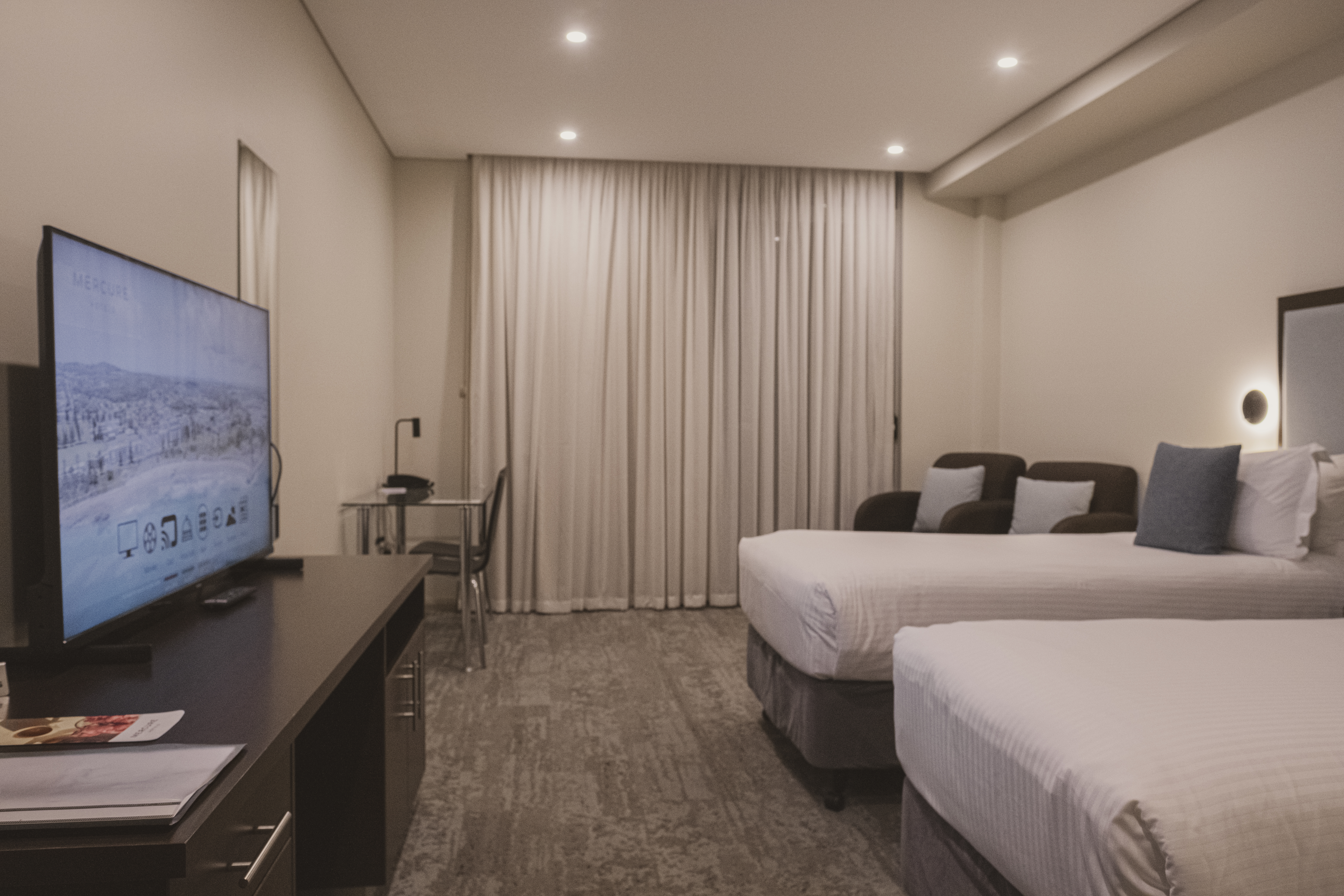 Double Superior Queen Bed