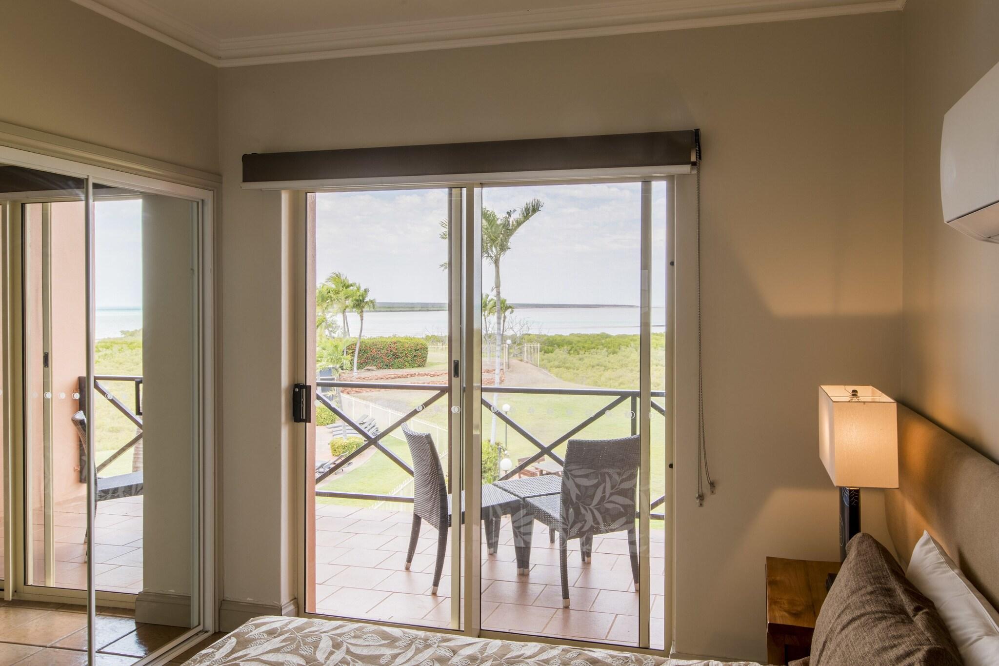 Apartment Queen Bed Two Bedrooms