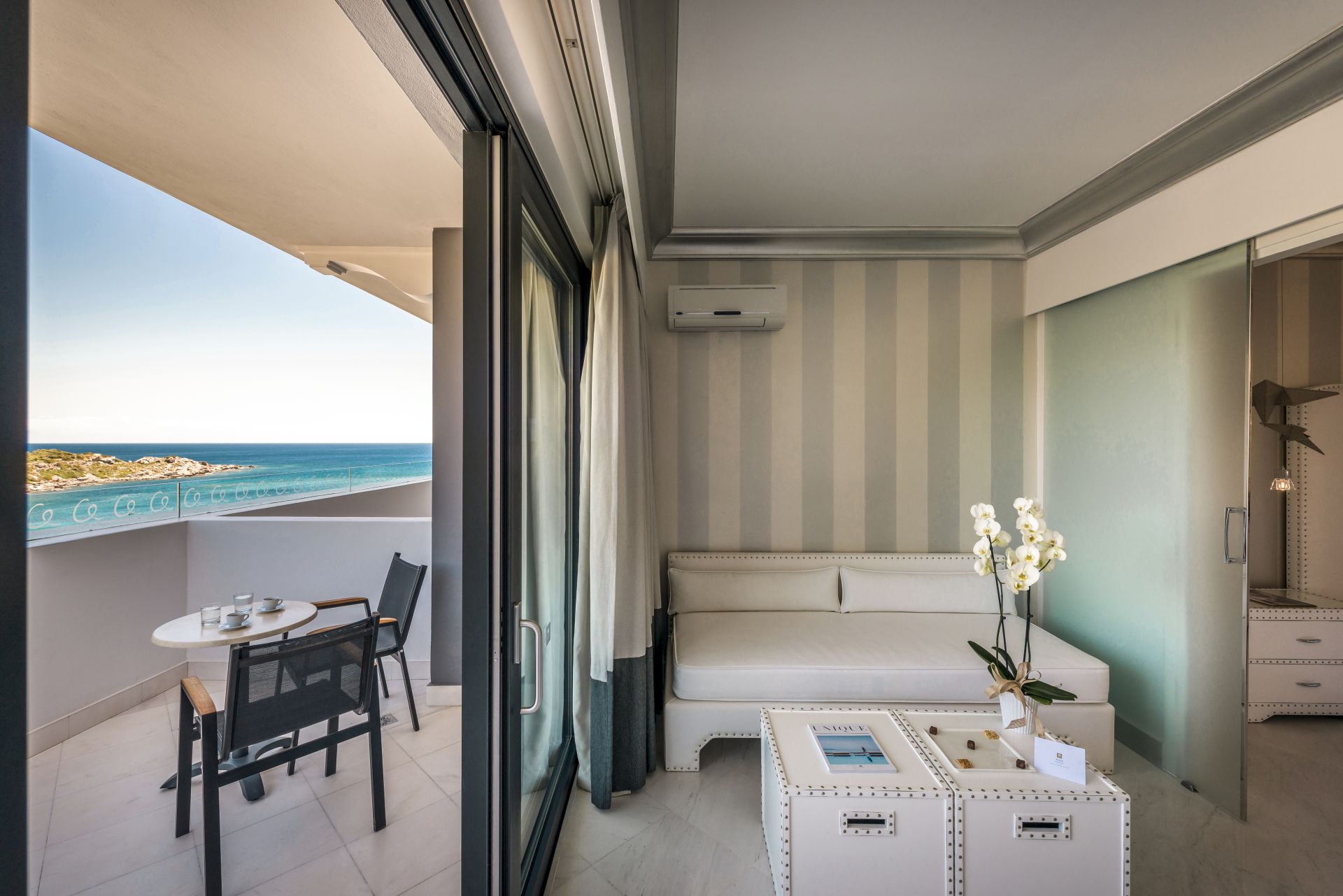 Family Room Side Sea View