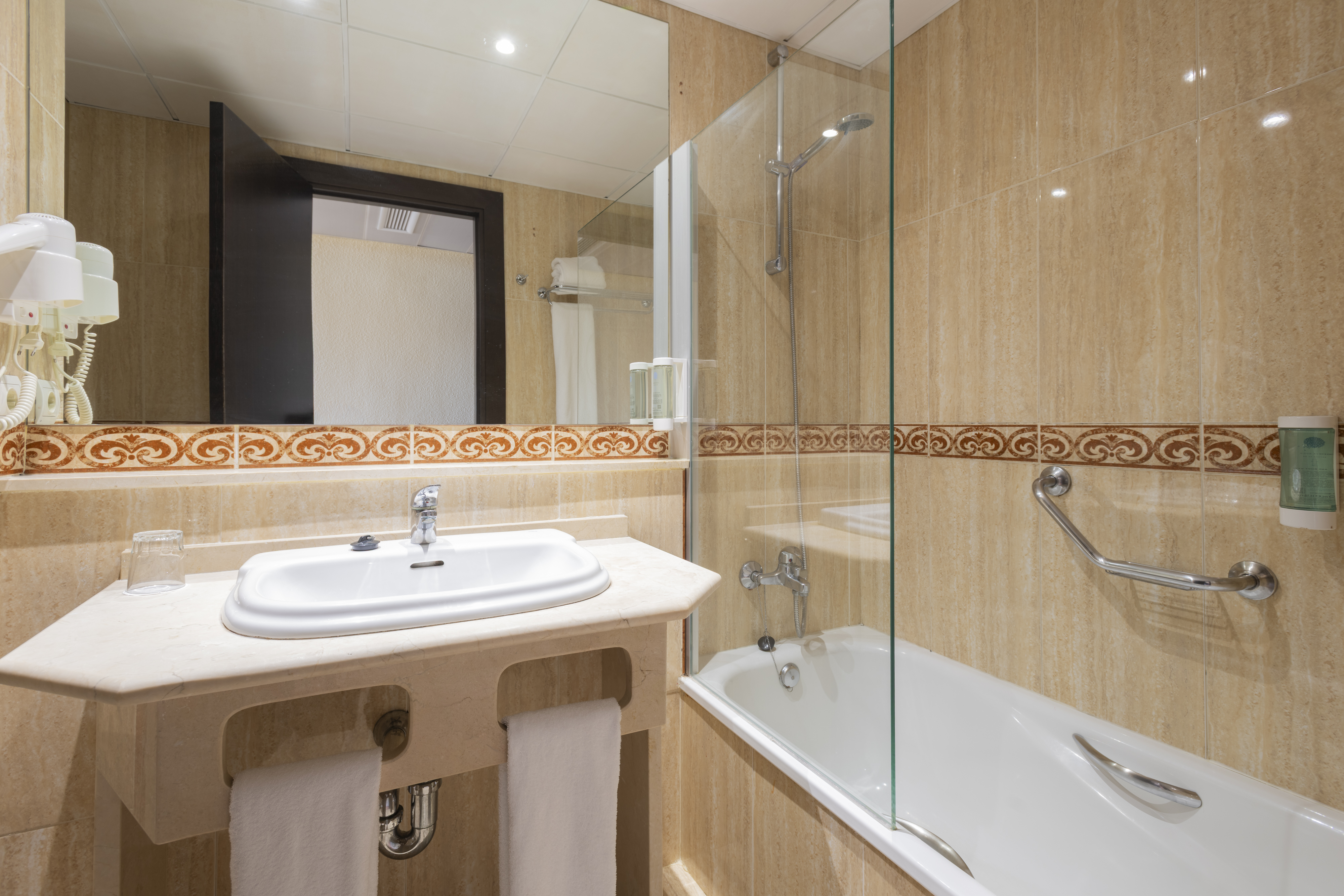 Single Superior Side Sea View