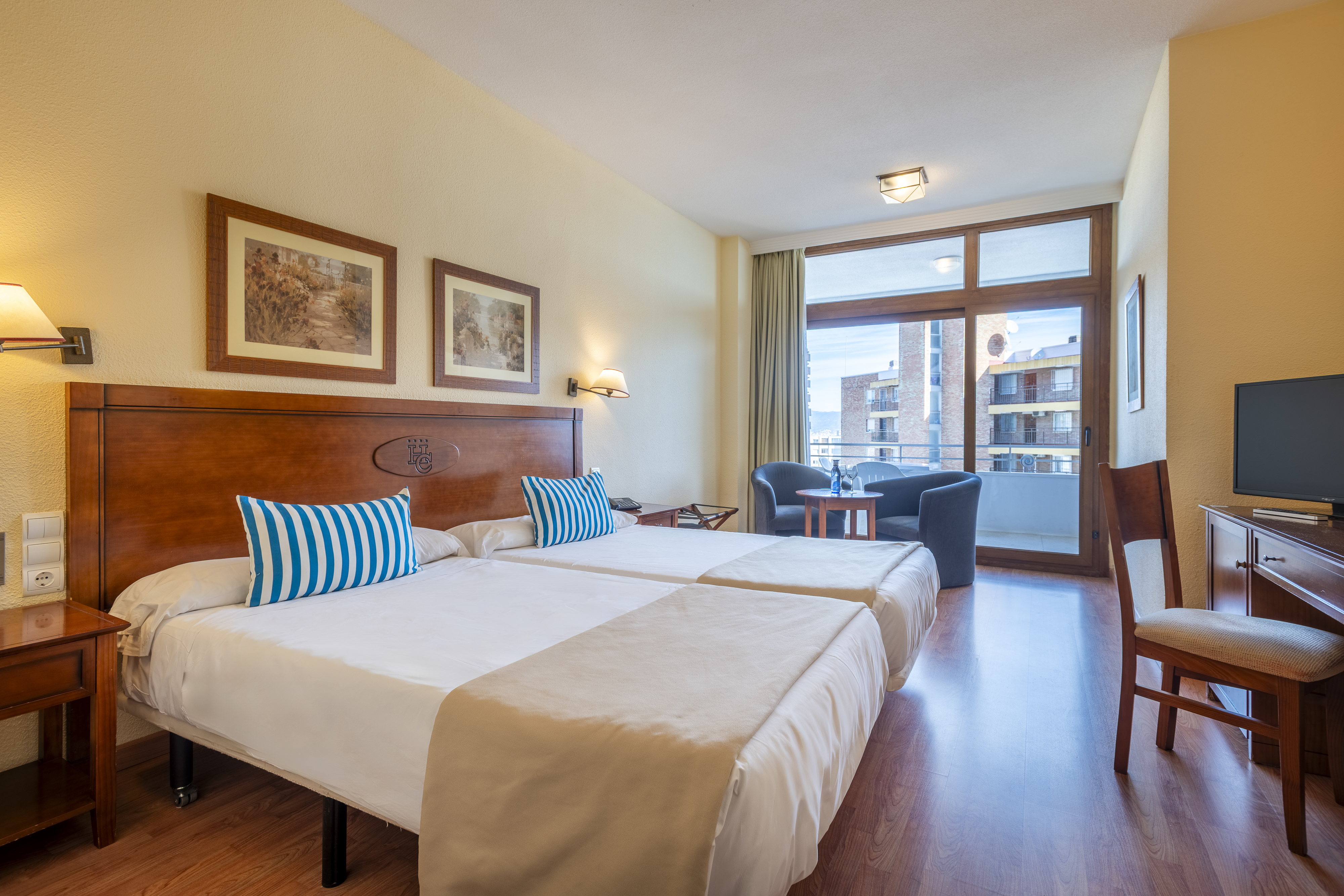 Single Superior Side Sea View