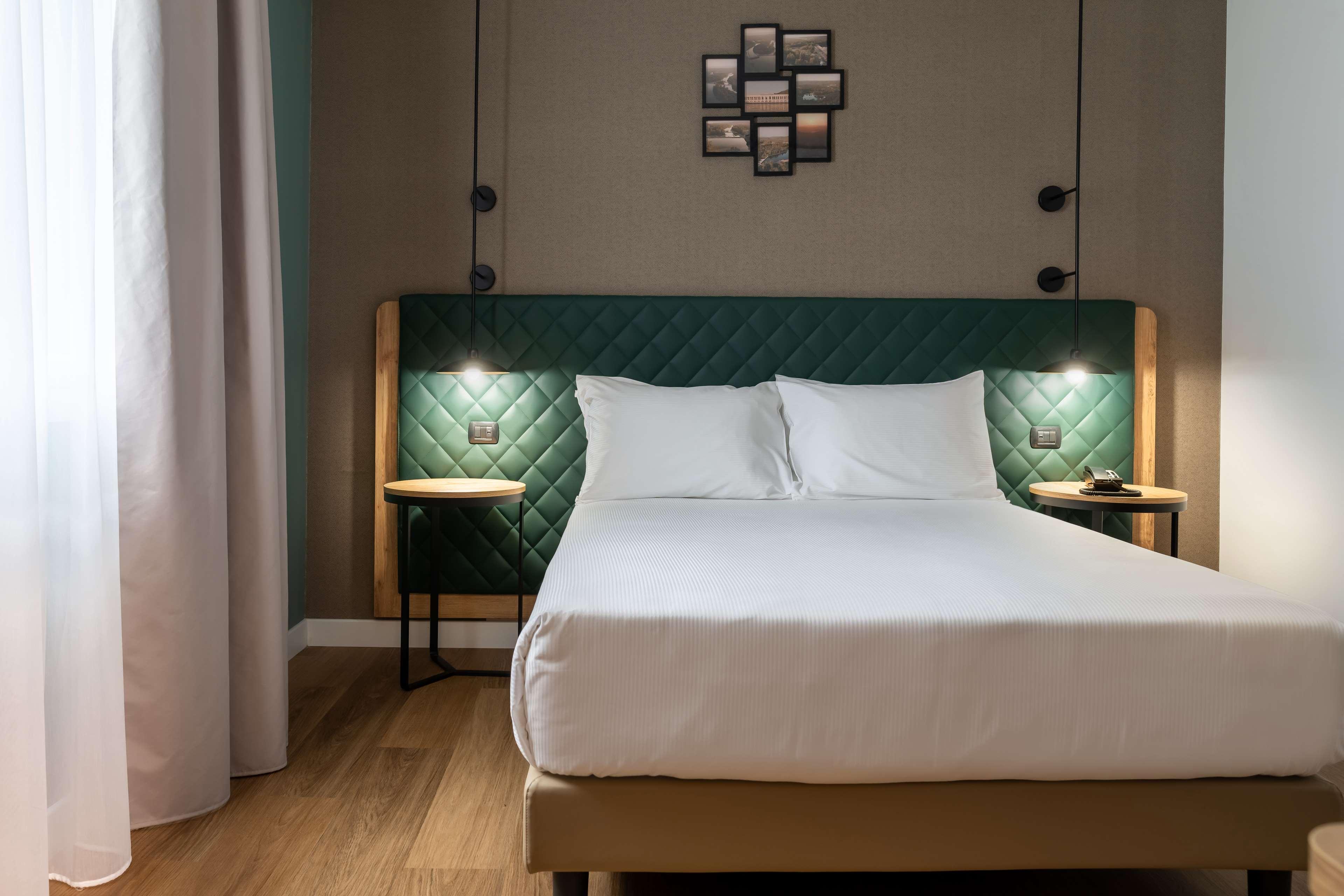 Double Queen Size Bed