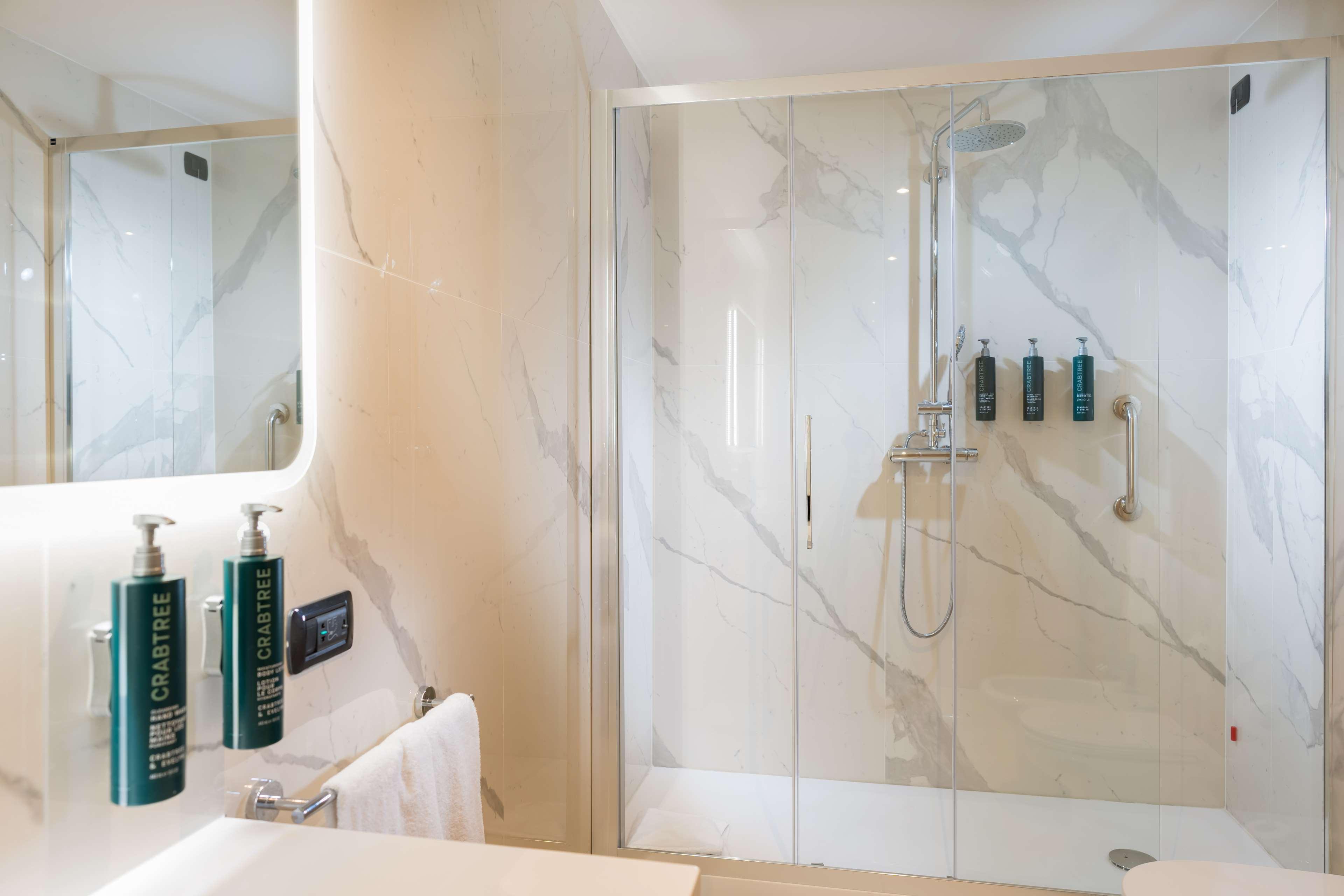 Double Accessible-queen Size Bed