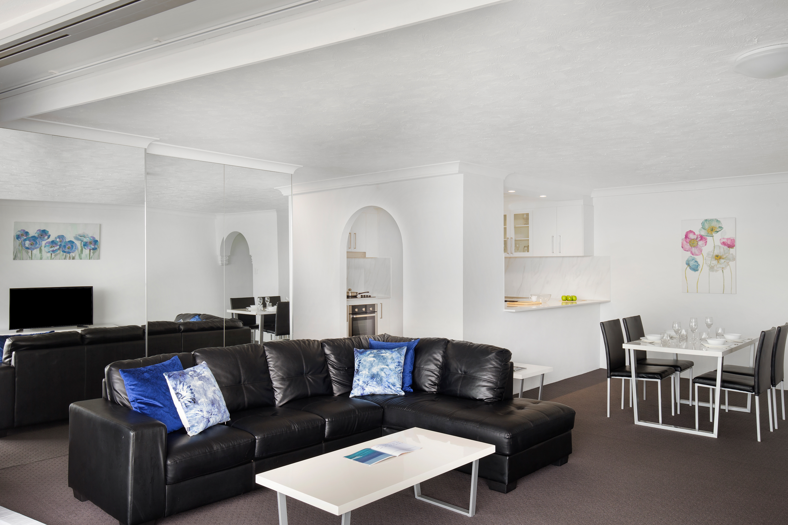 Apartment Deluxe Two Bedroom