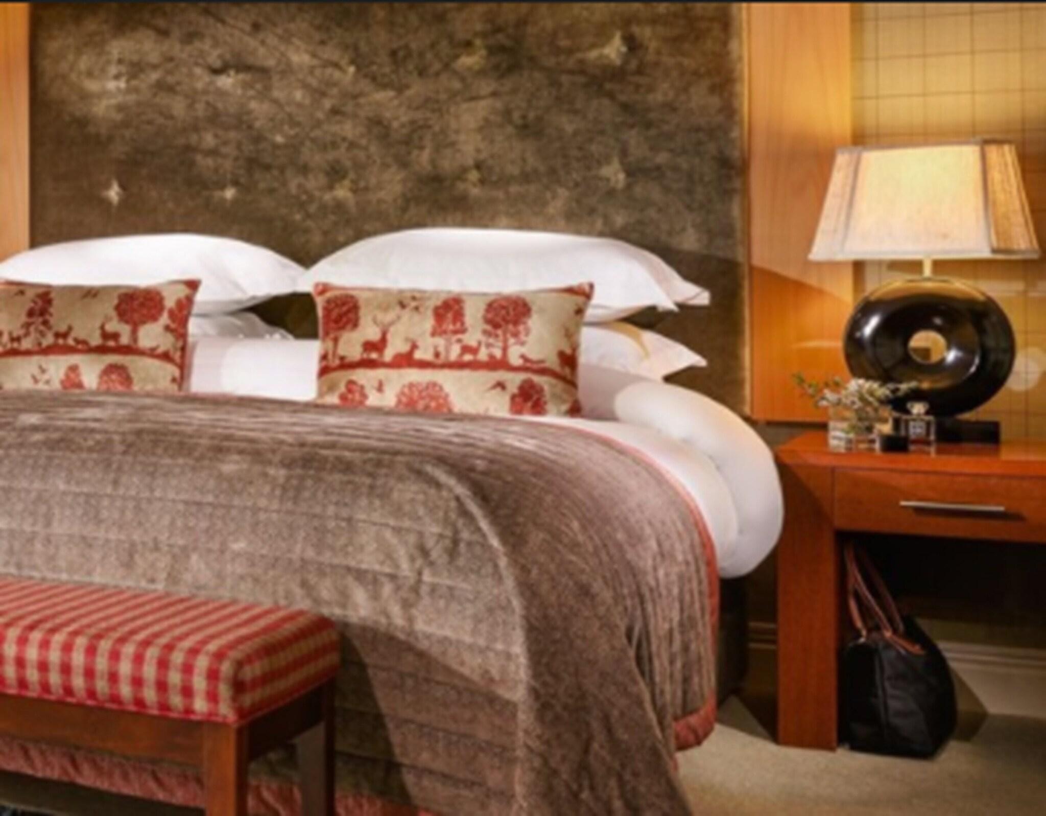 Junior Suite King Size Bed