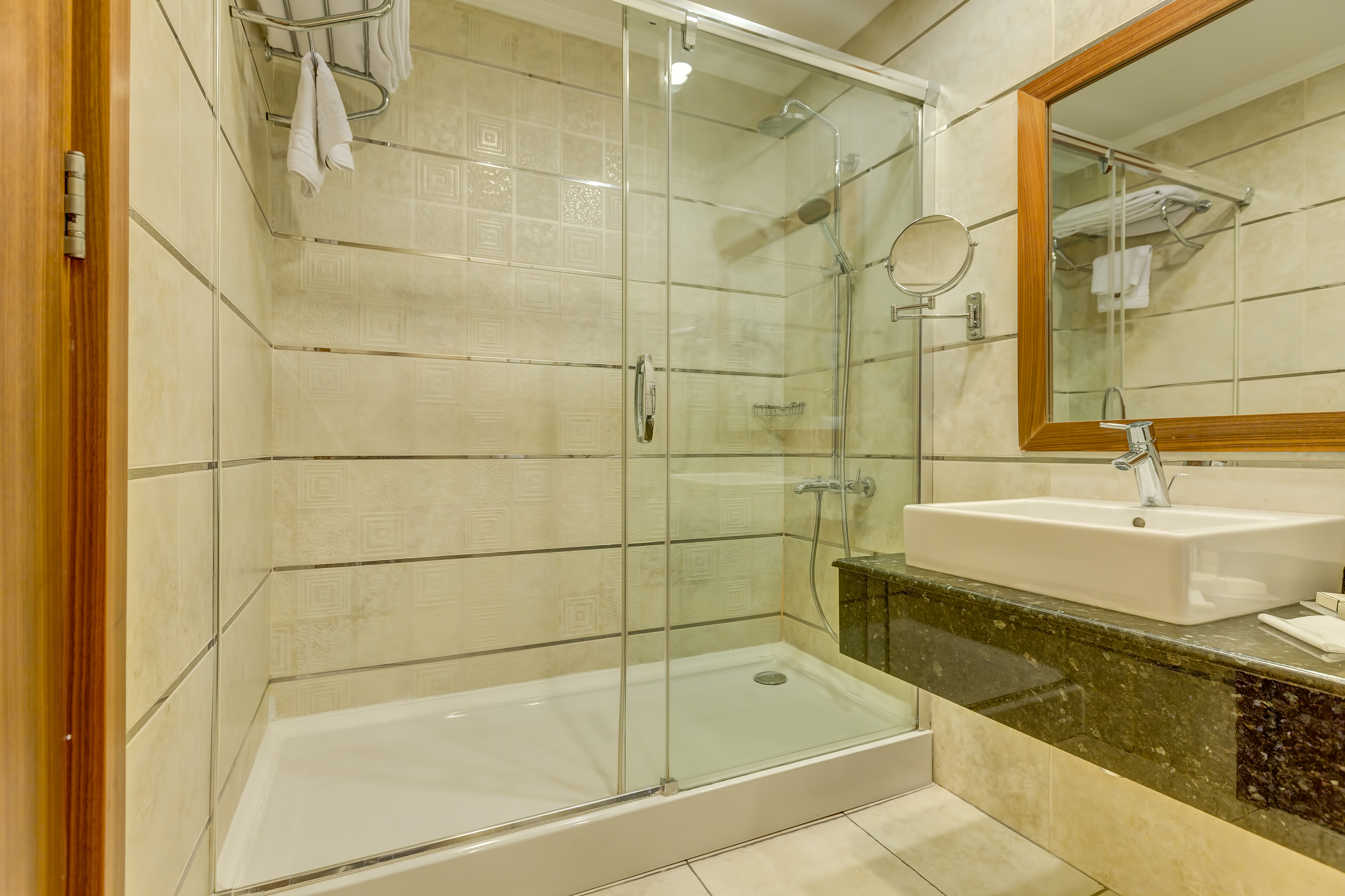 Single Deluxe Mountain View