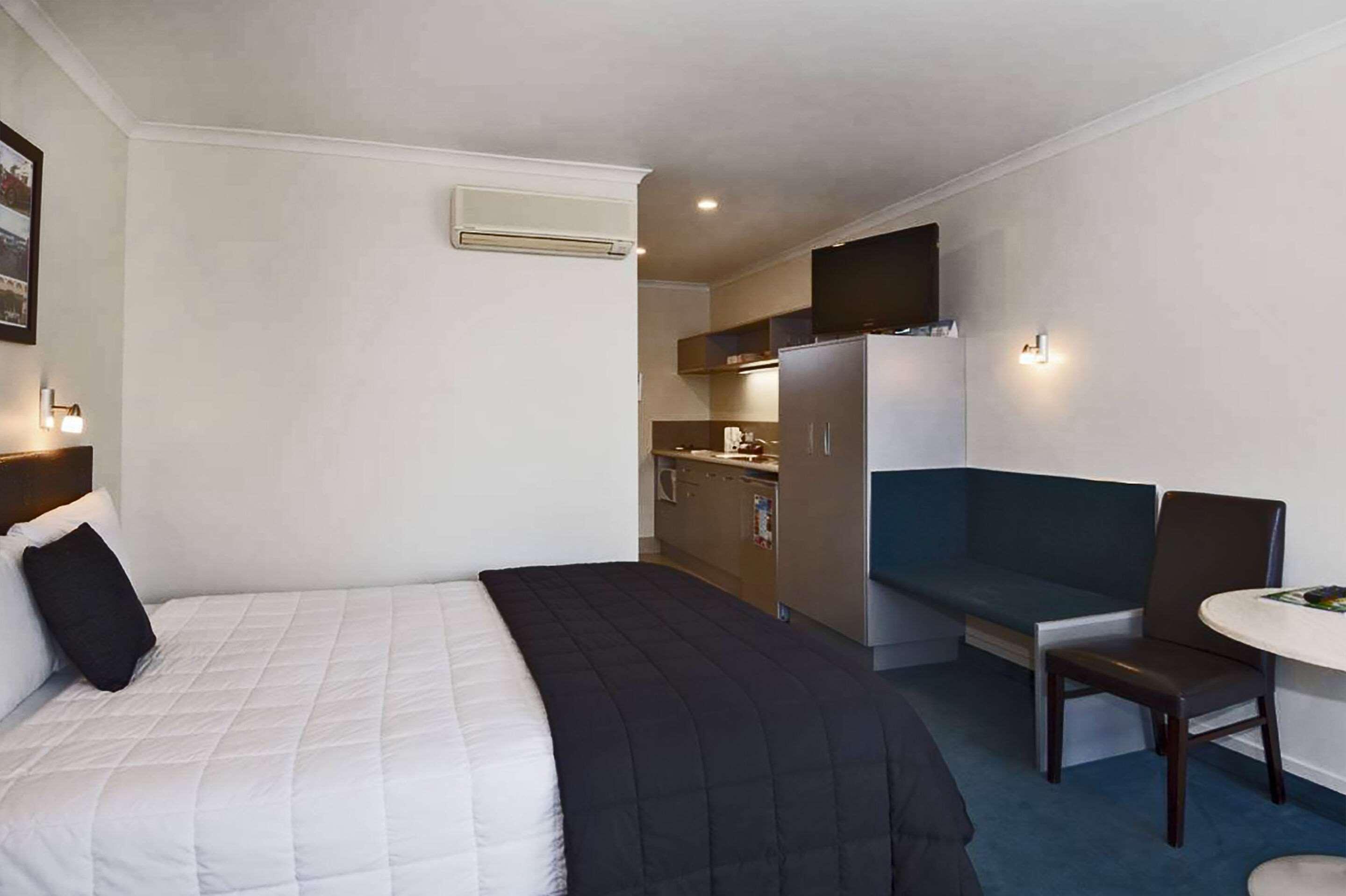 Double King Bed Non Smoking