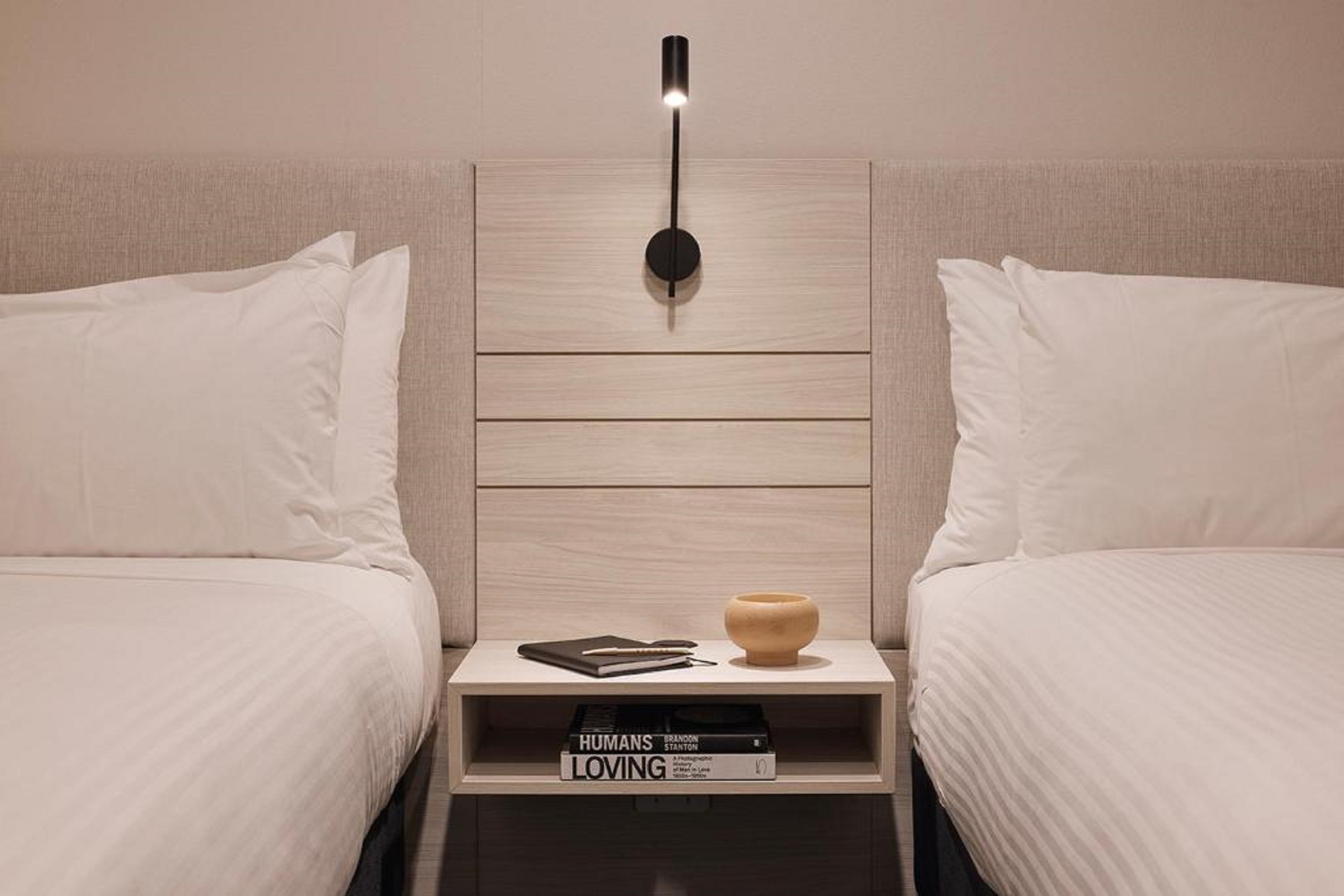 Studio Two Queen Beds