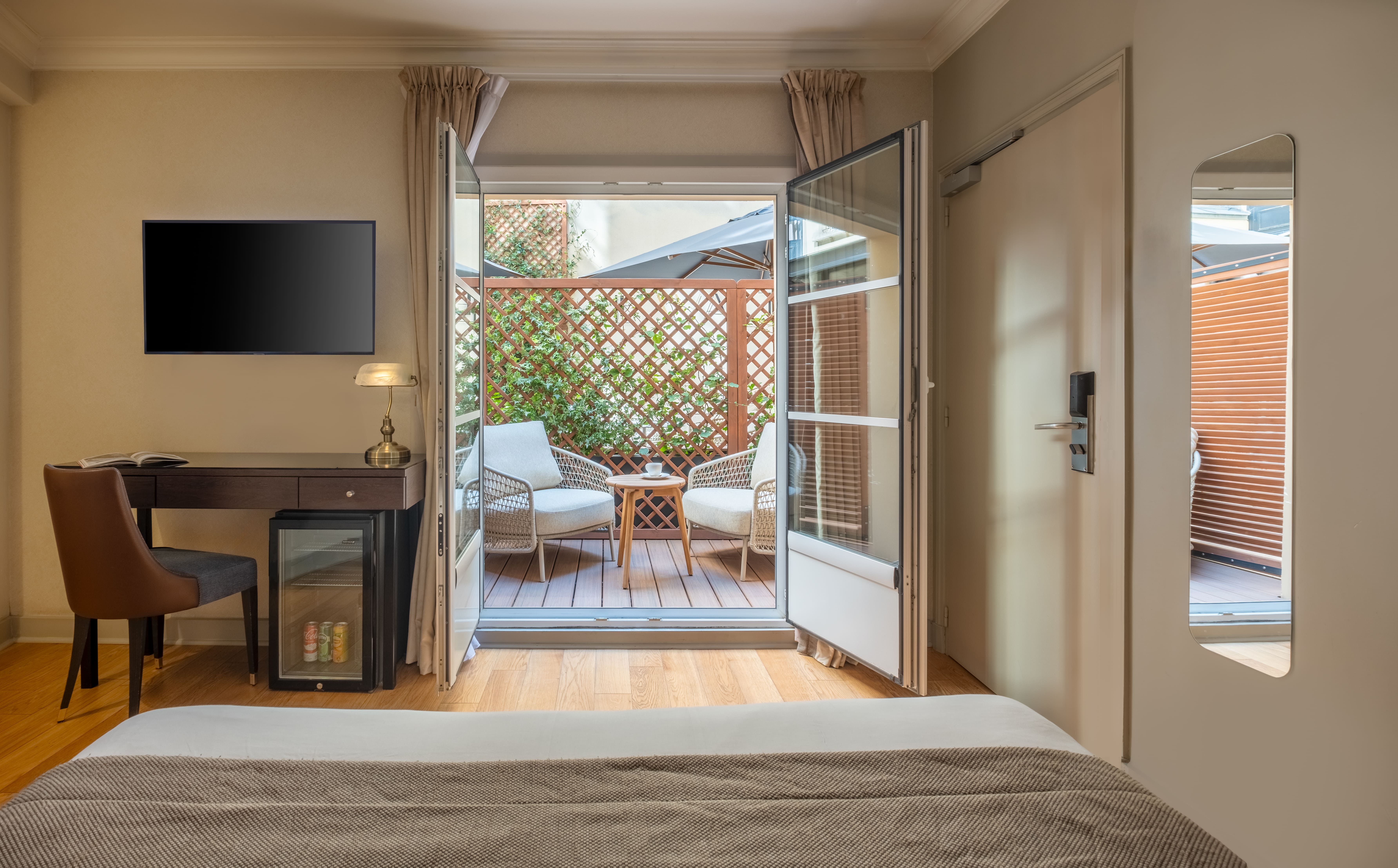 Double Classic with Views