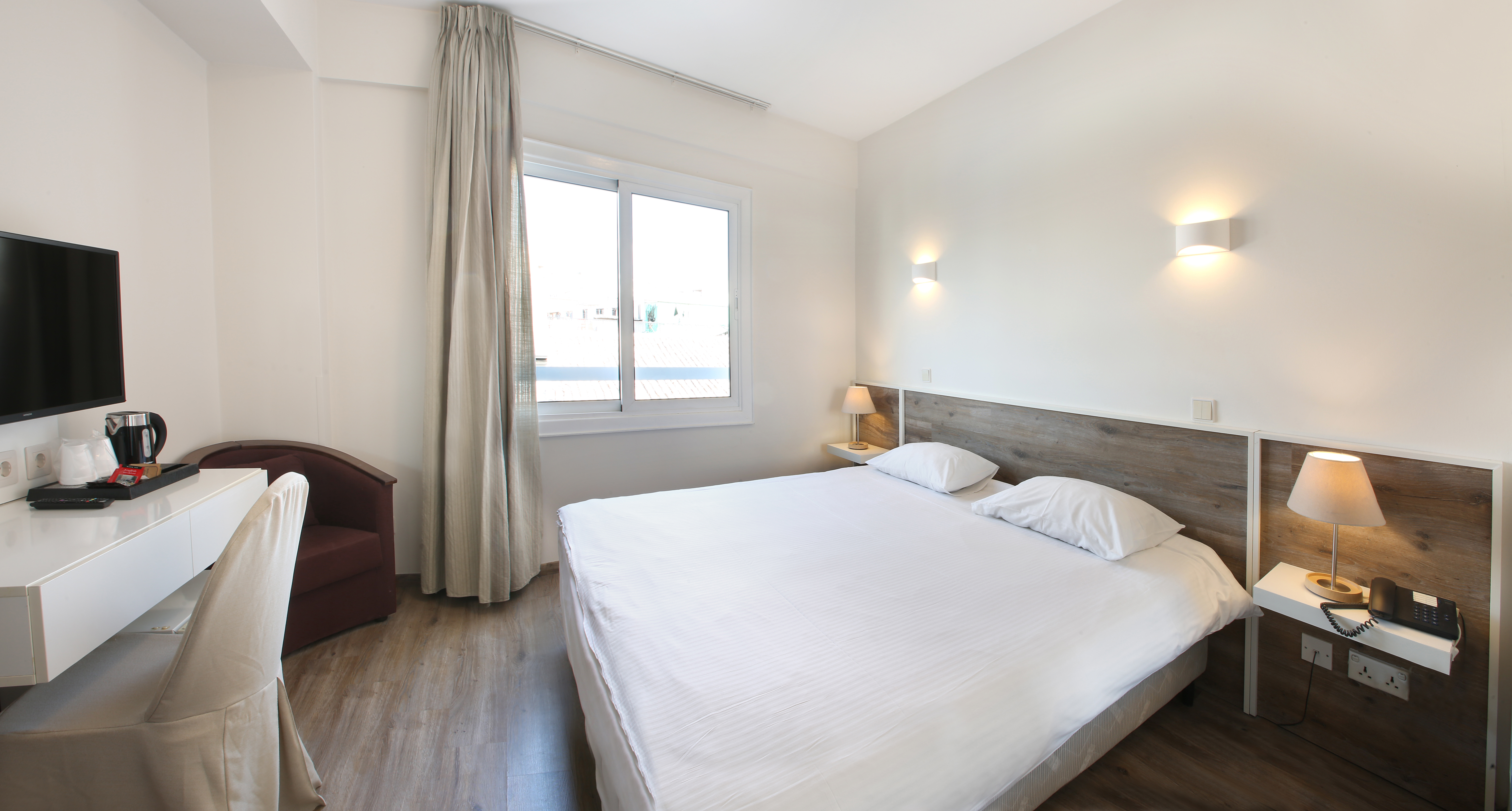 Double or Twin Standard