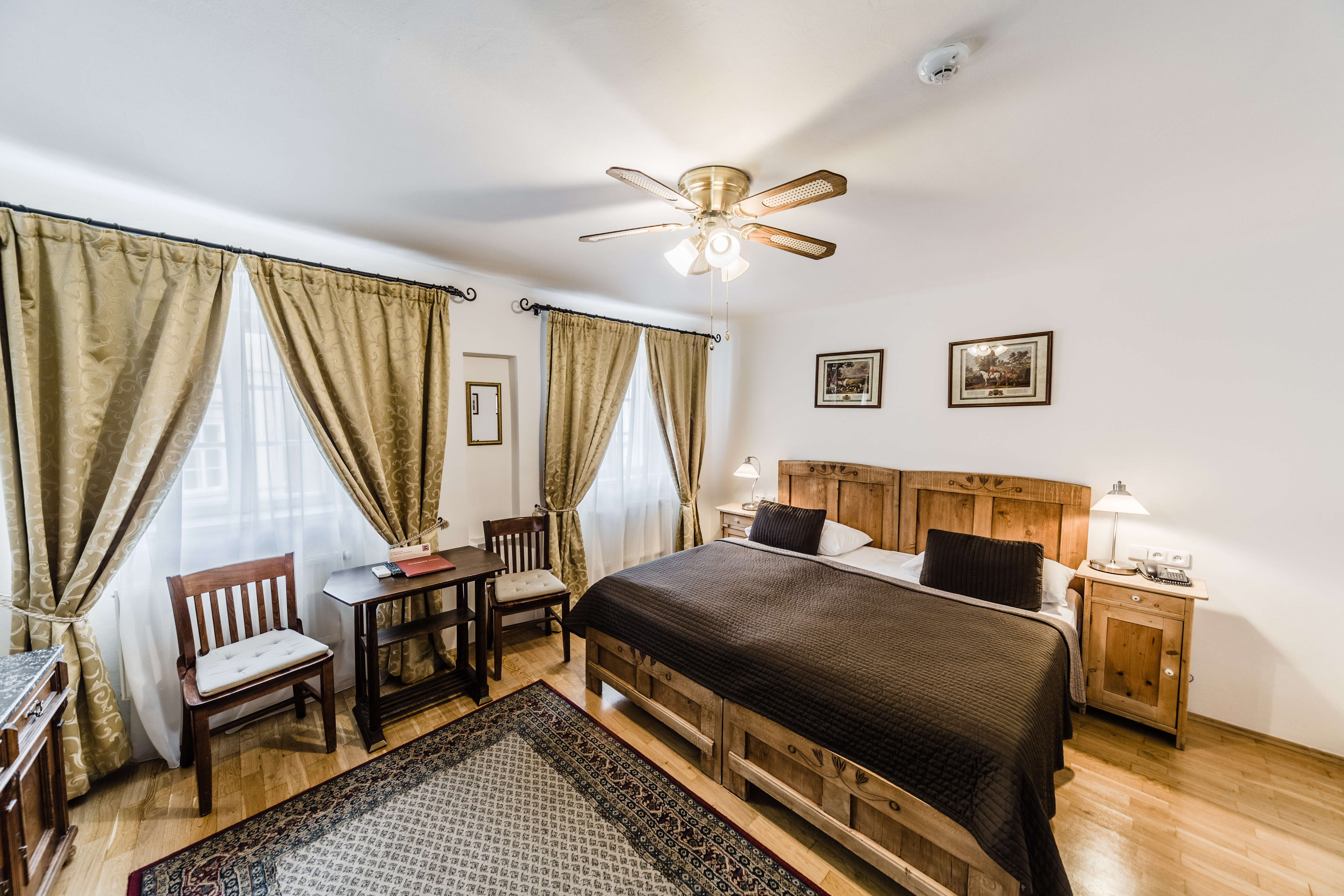 Double or Twin Standard