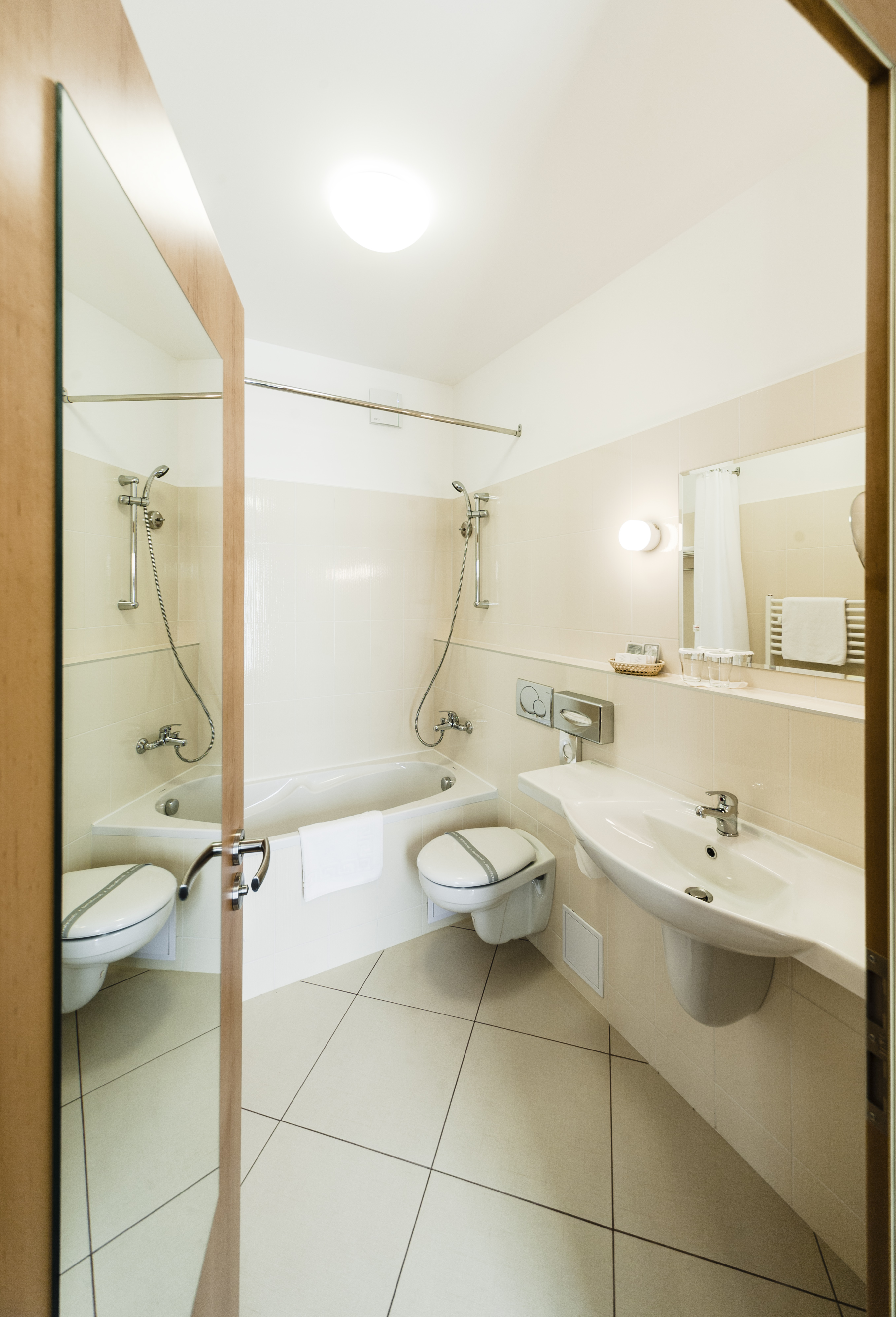 Double or Twin Standard