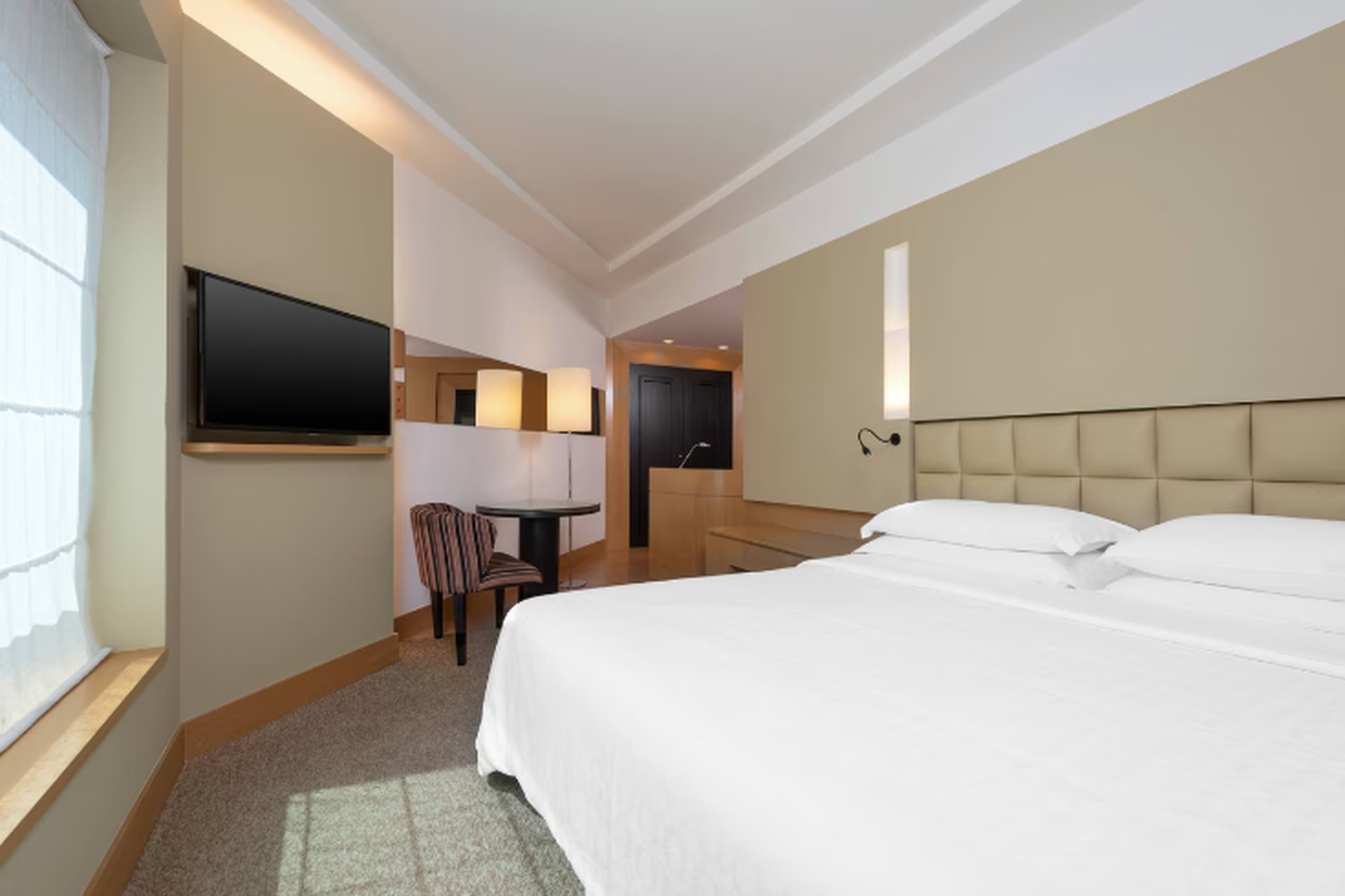 Single Classic King Bed