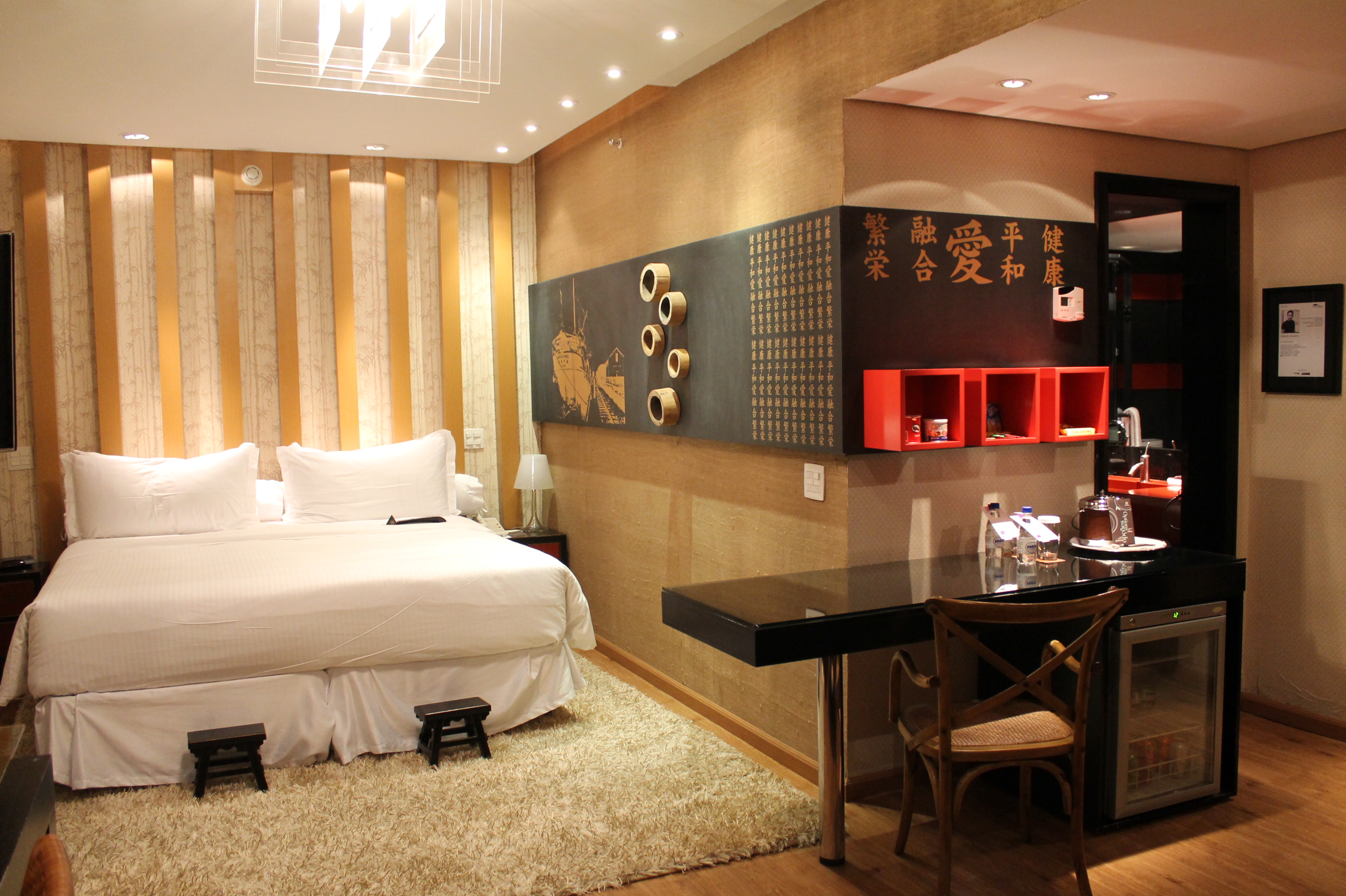 Single Executive King Bed