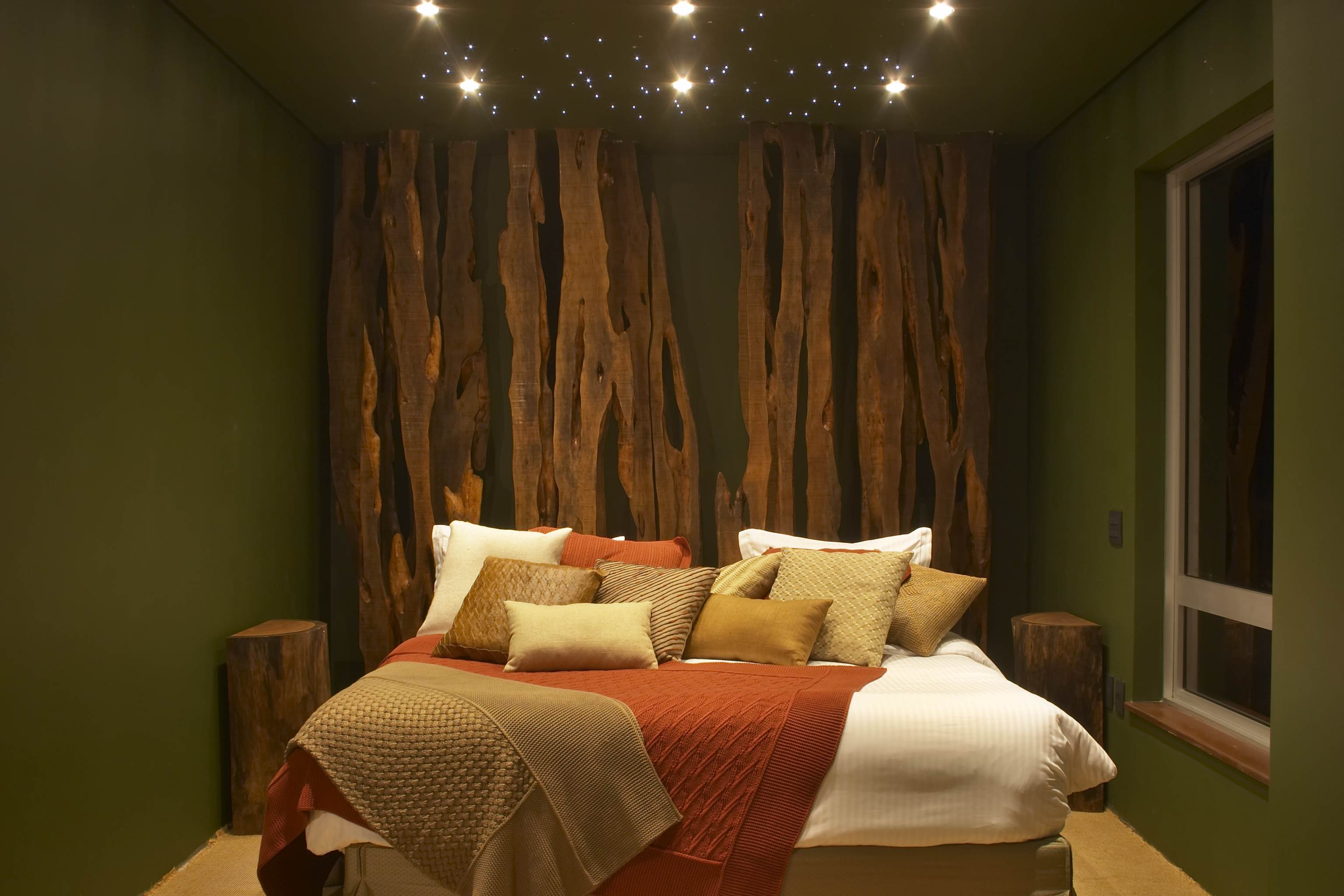 Single Executive King Bed