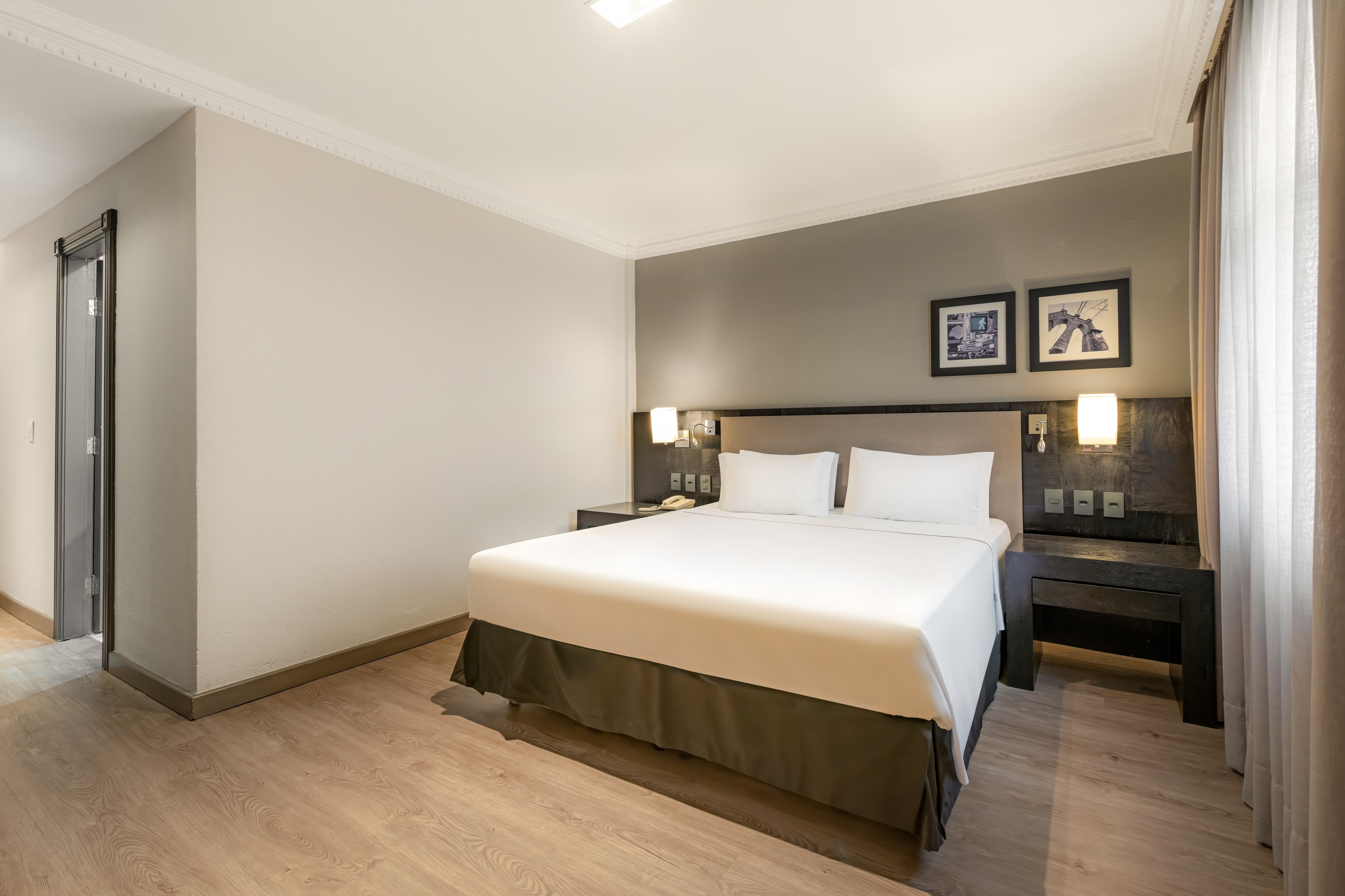 Single Deluxe Superior