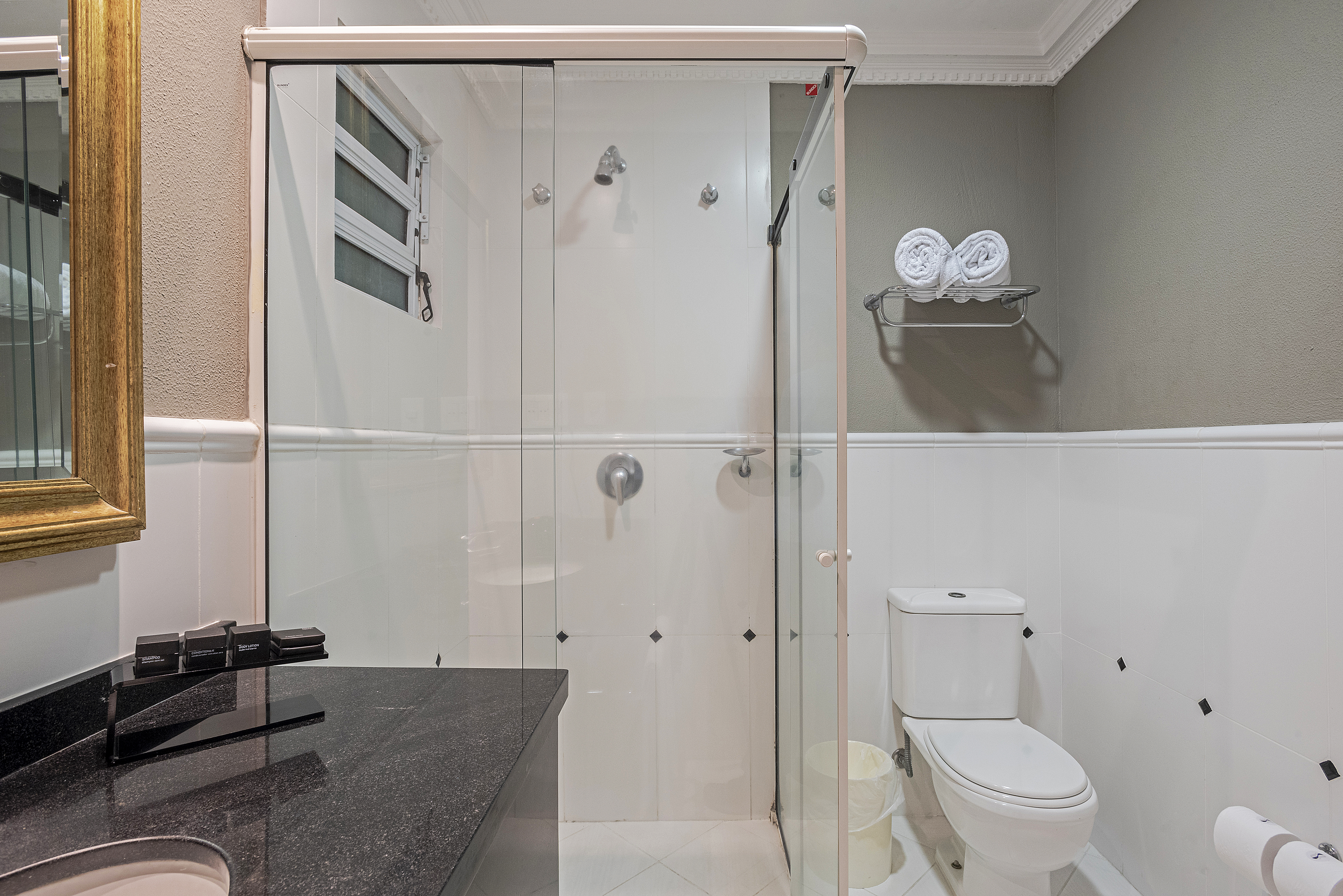 Triple Deluxe Superior